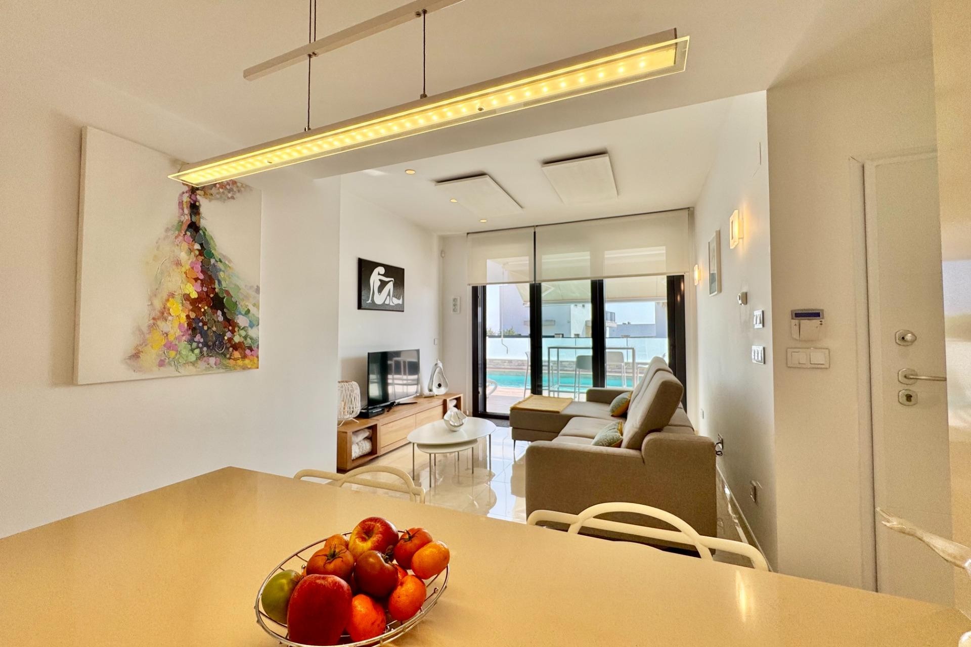 Resale - Villa -
San Miguel de Salinas - Bellavista