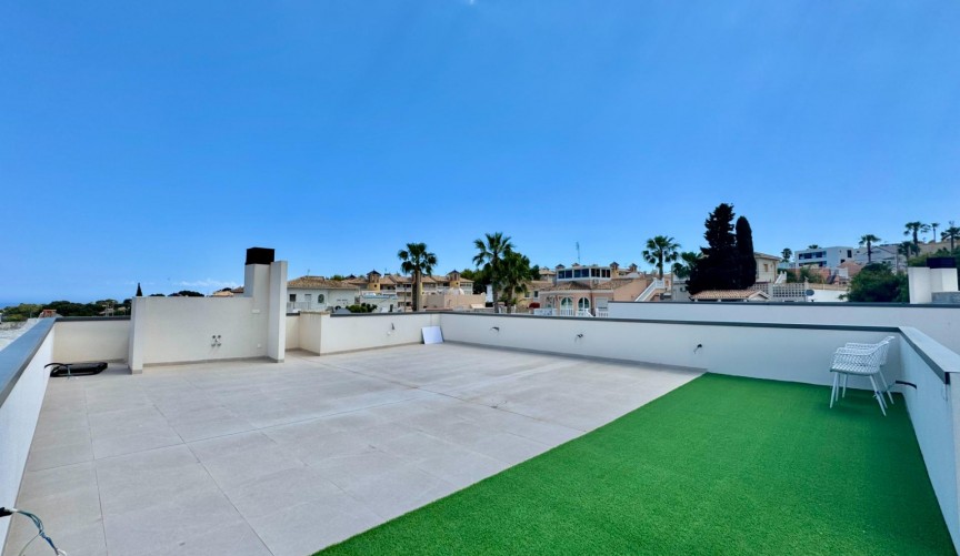 Resale - Villa -
San Miguel de Salinas - Blue Lagoon - Galán