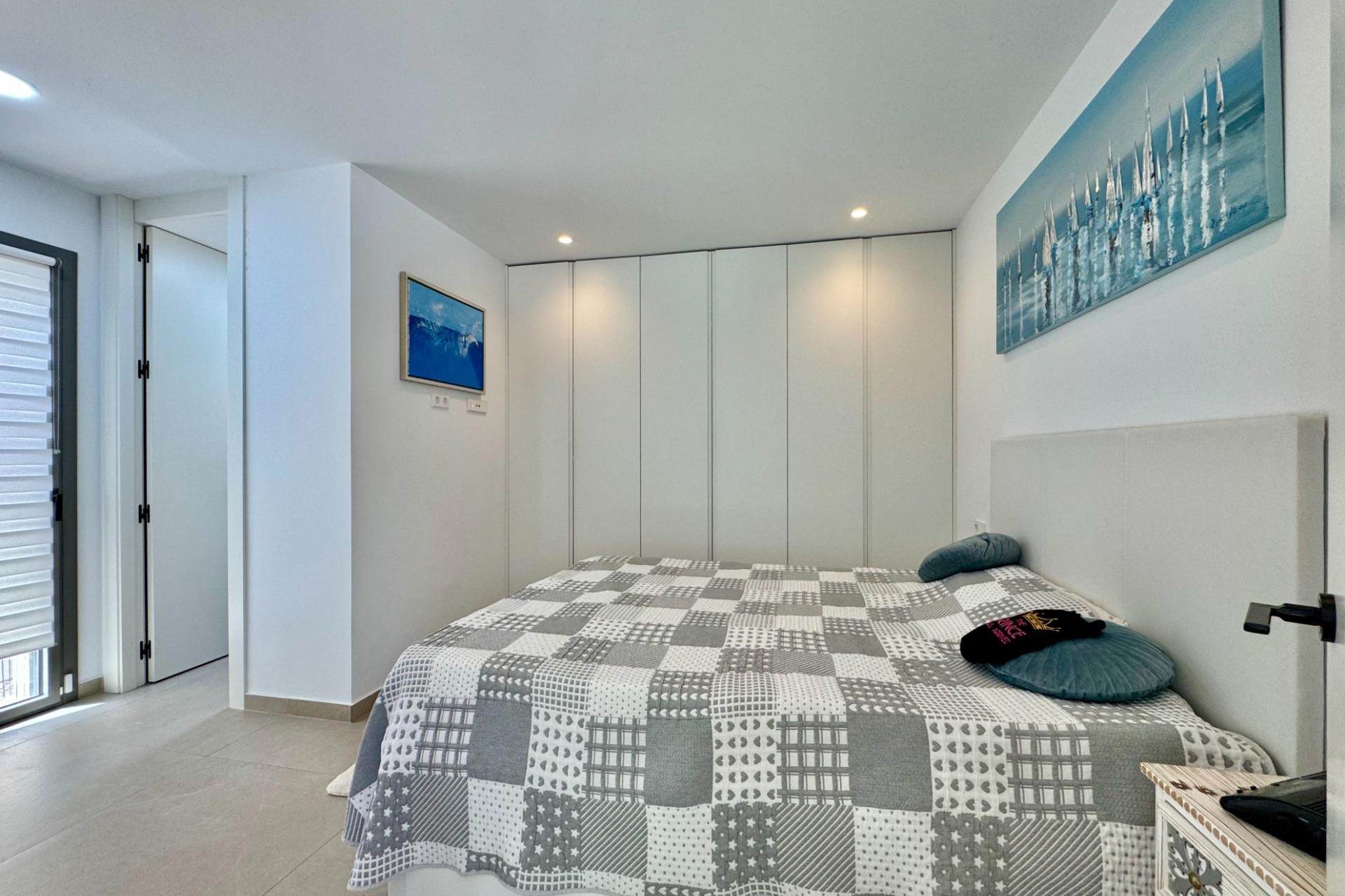 Resale - Villa -
San Miguel de Salinas - Blue Lagoon - Galán