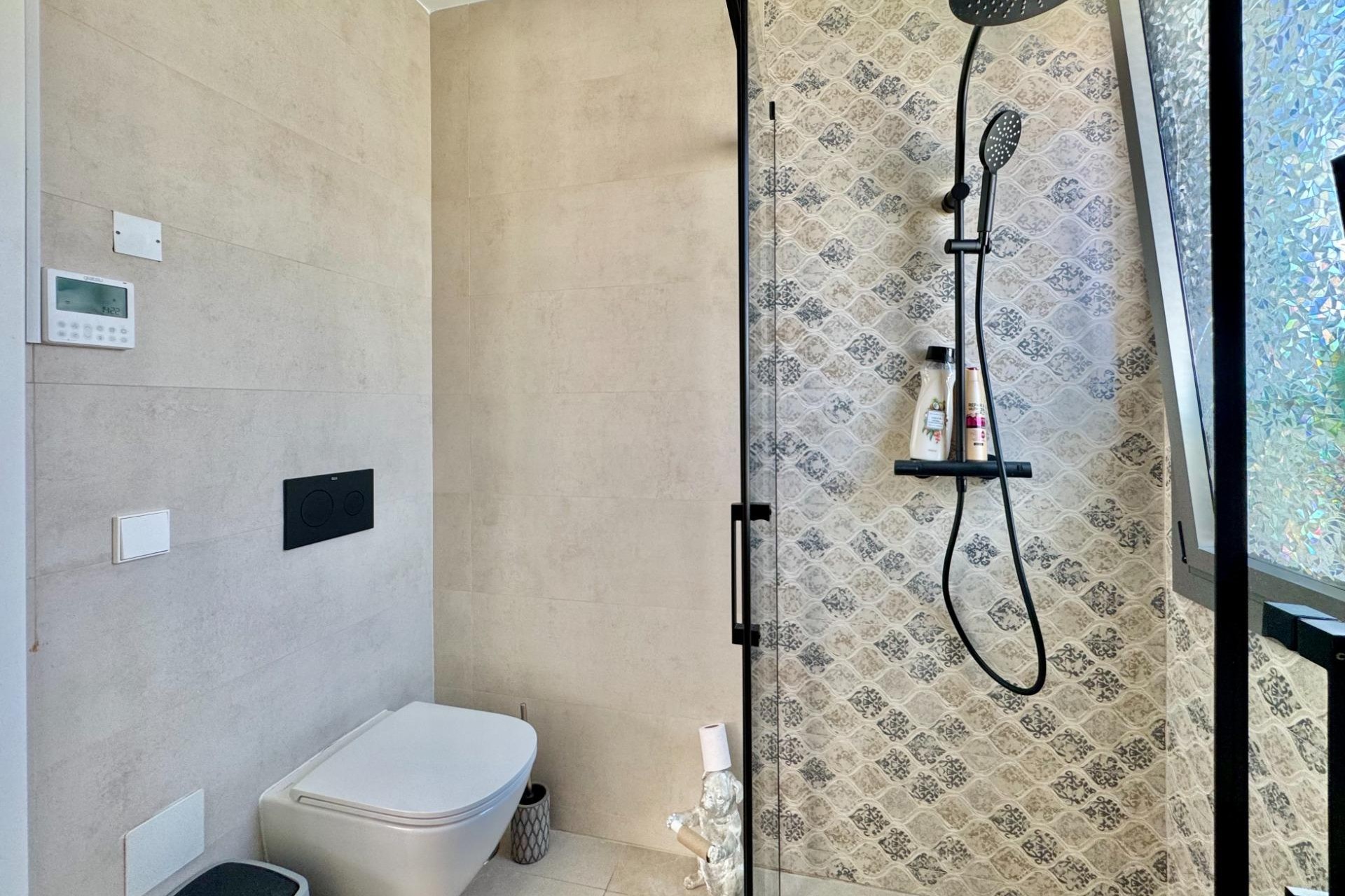 Resale - Villa -
San Miguel de Salinas - Blue Lagoon - Galán