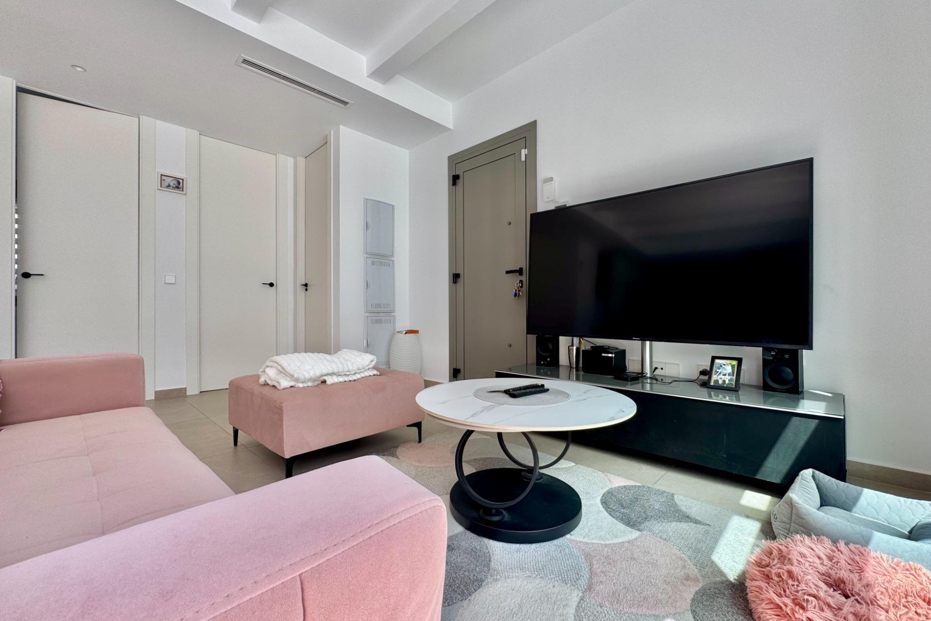 Resale - Villa -
San Miguel de Salinas - Blue Lagoon - Galán