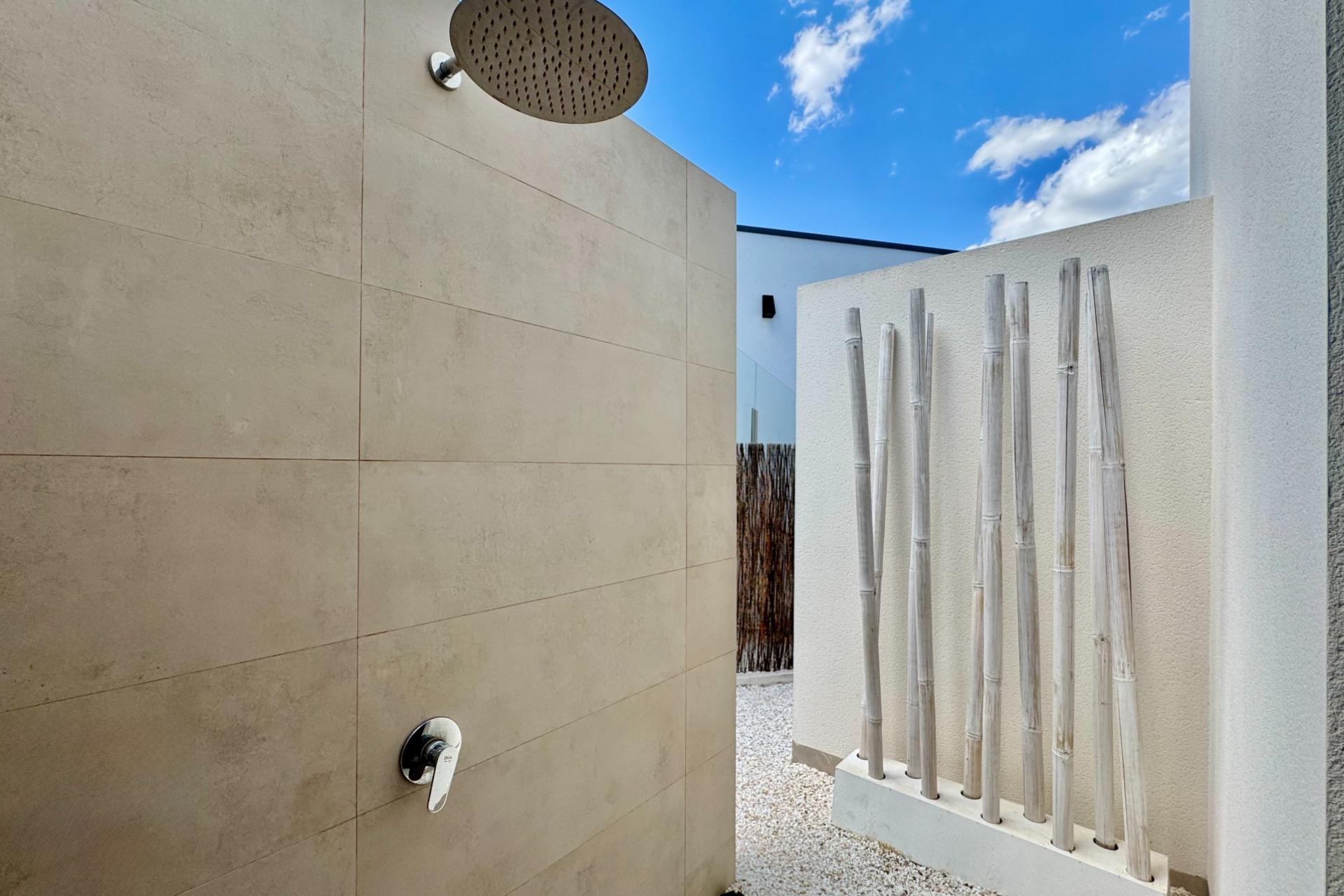 Resale - Villa -
San Miguel de Salinas - Blue Lagoon - Galán