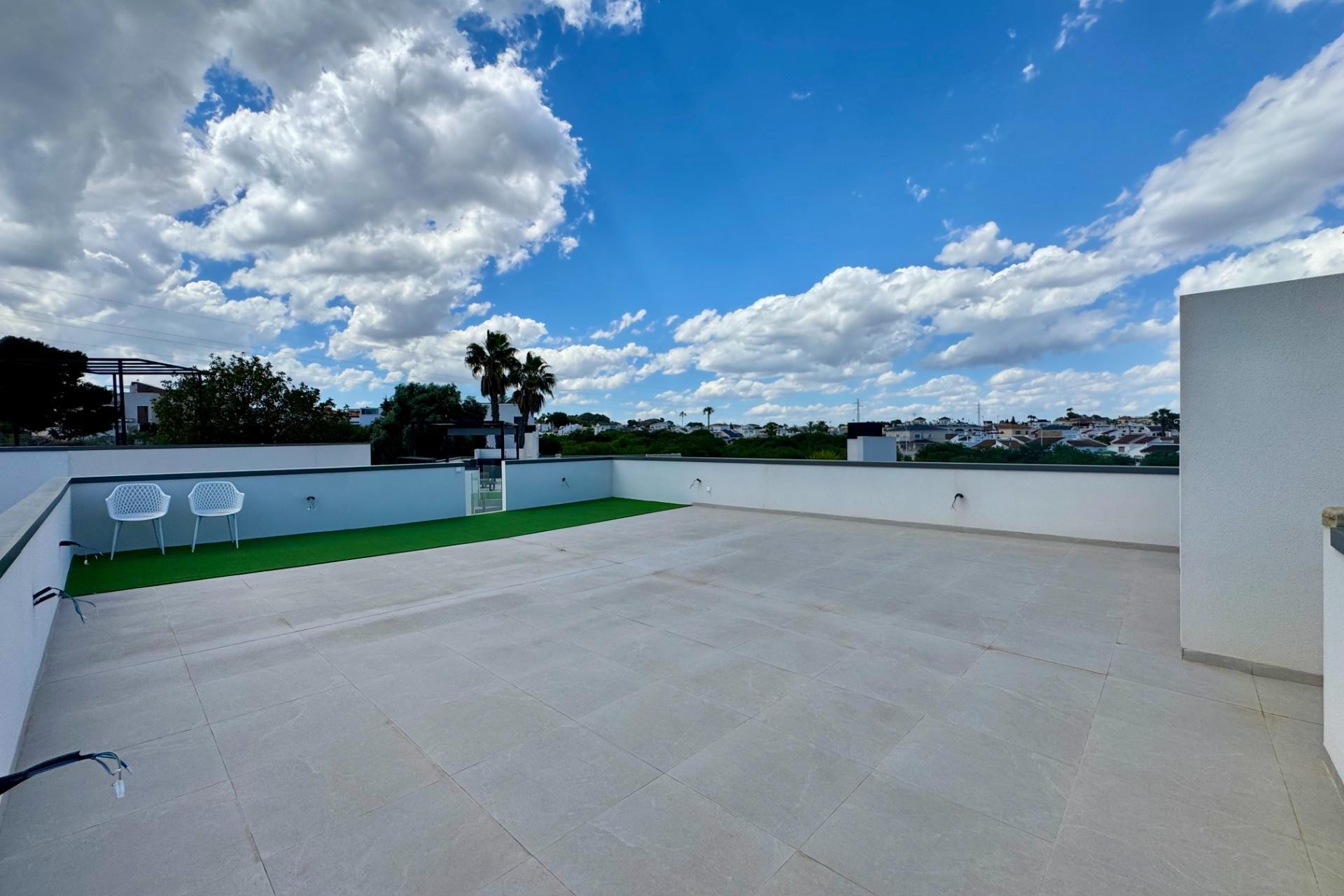 Resale - Villa -
San Miguel de Salinas - Blue Lagoon - Galán