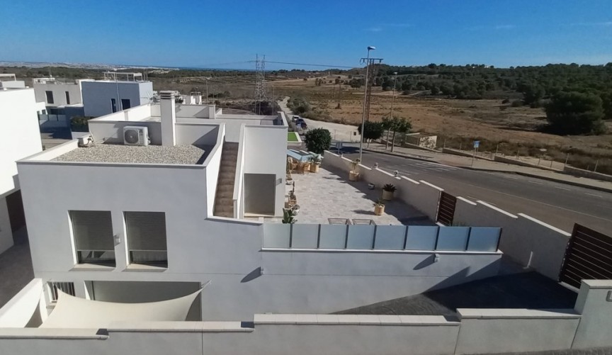 Resale - Villa -
San Miguel de Salinas - Inland