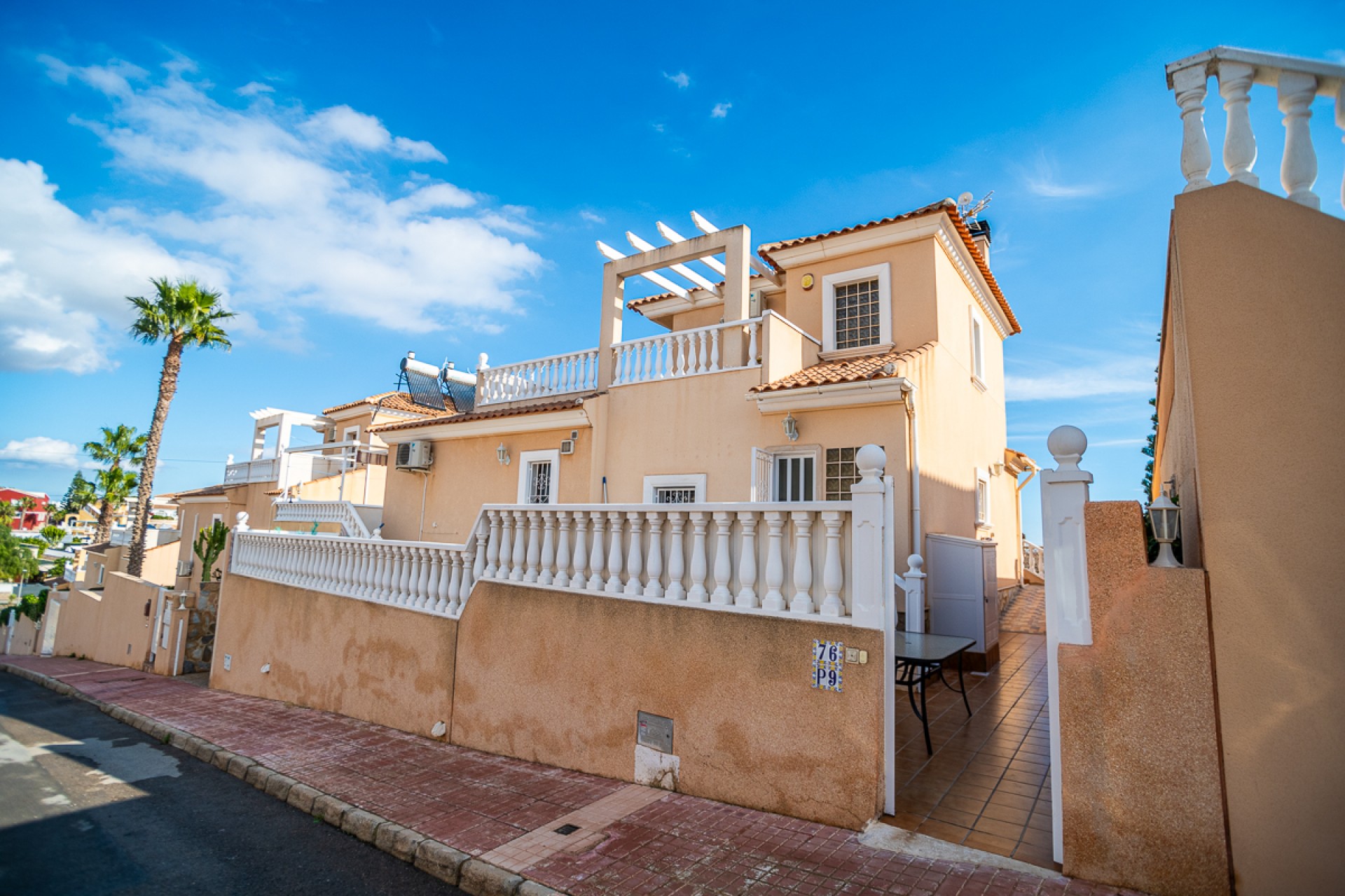 Resale - Villa -
San Miguel de Salinas - Inland