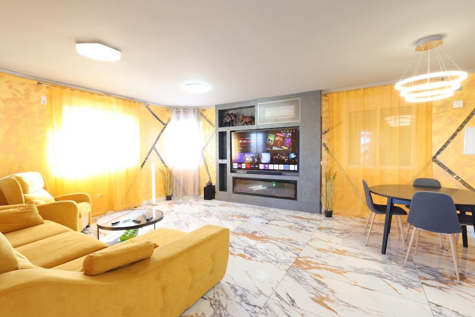 Resale - Villa -
San Miguel de Salinas - Inland