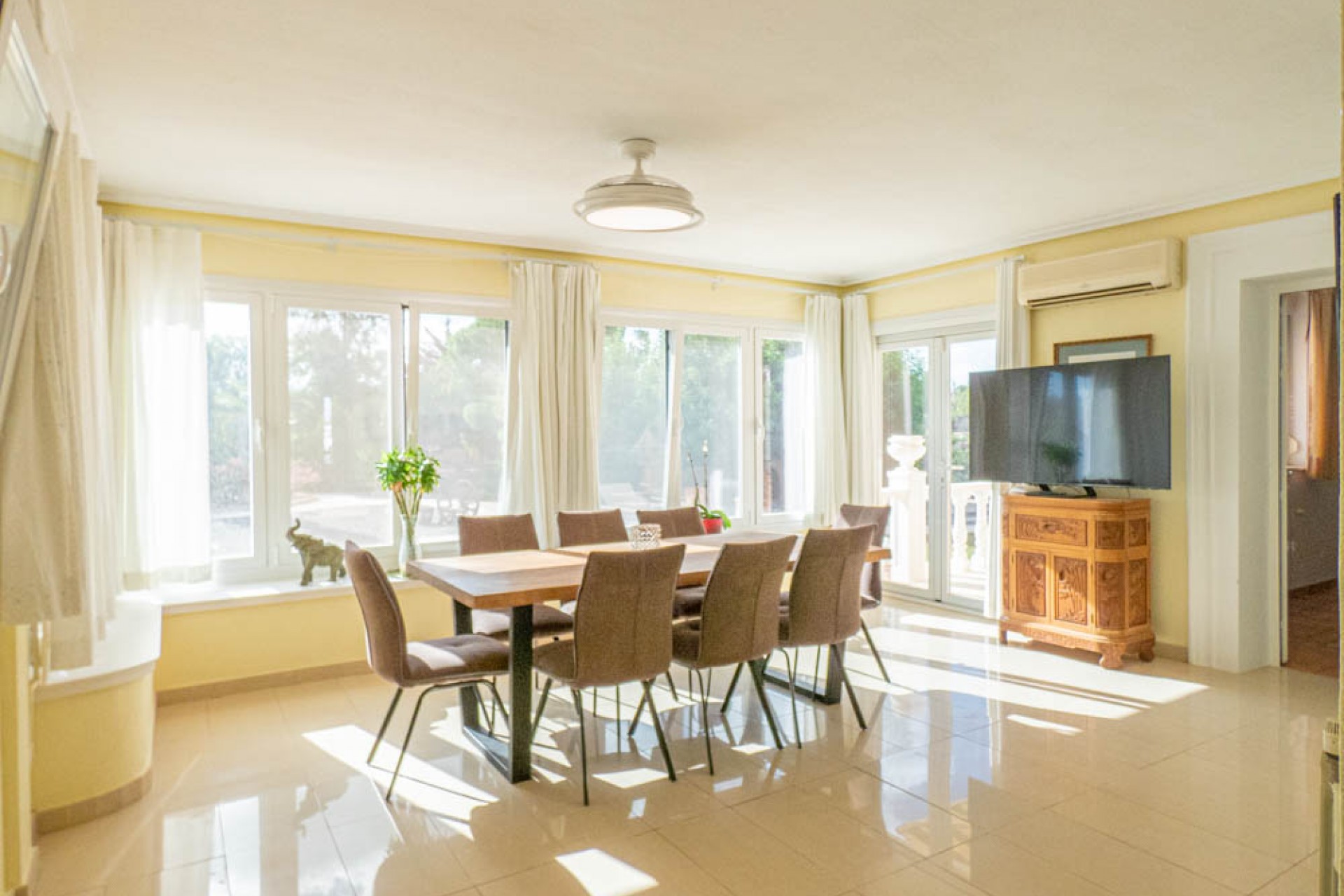 Resale - Villa -
San Miguel de Salinas - Inland