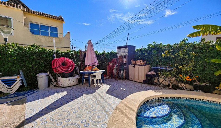 Resale - Villa -
San Miguel de Salinas - Inland
