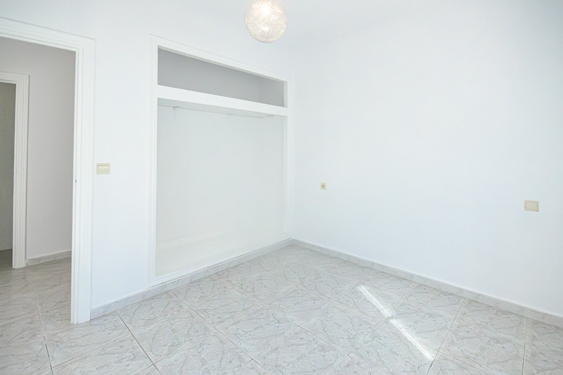 Resale - Villa -
San Miguel de Salinas - Inland