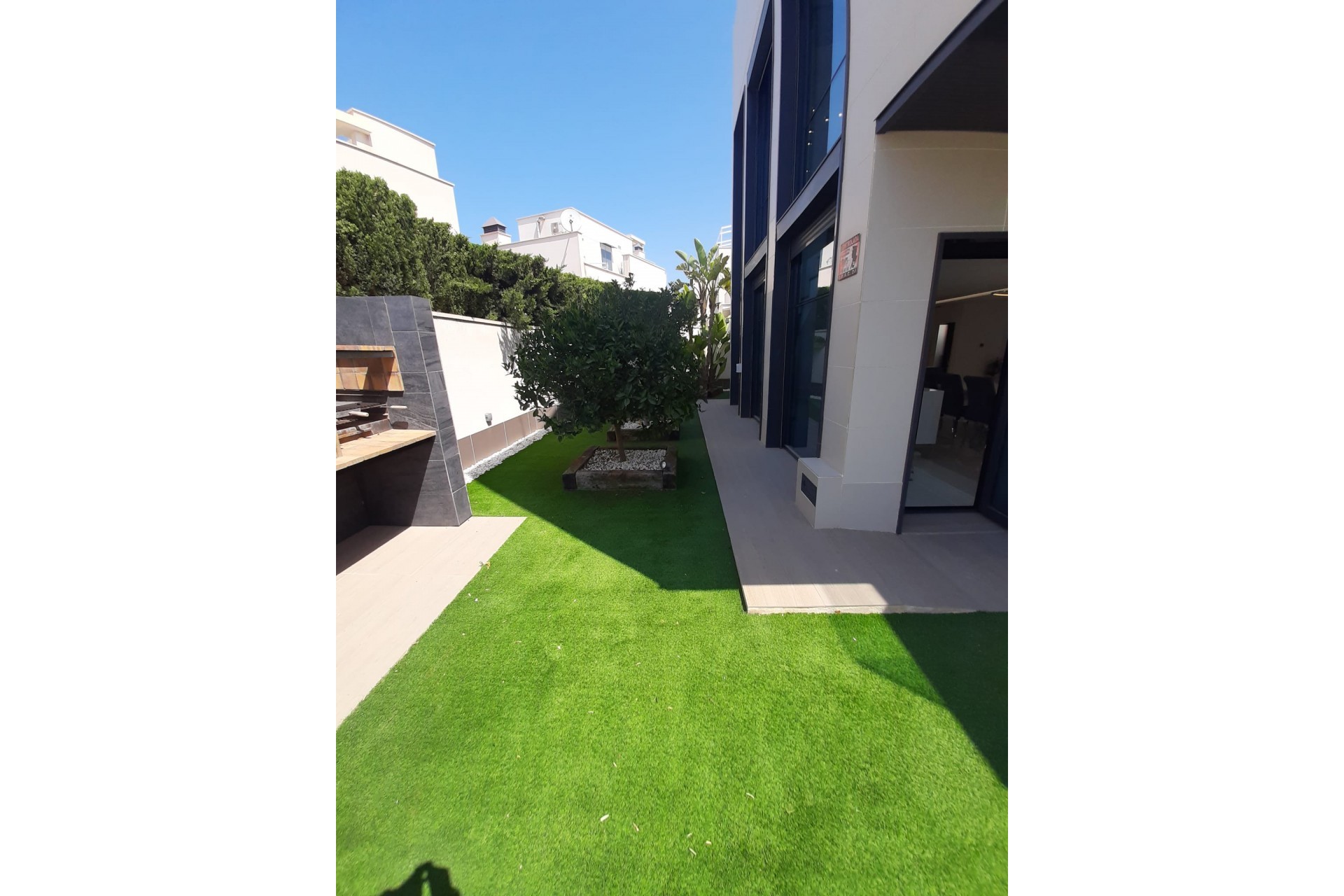 Resale - Villa -
San Miguel de Salinas - Inland