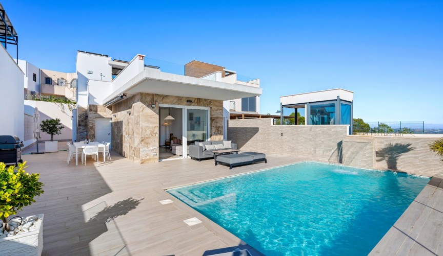 Resale - Villa -
San Miguel de Salinas - Inland