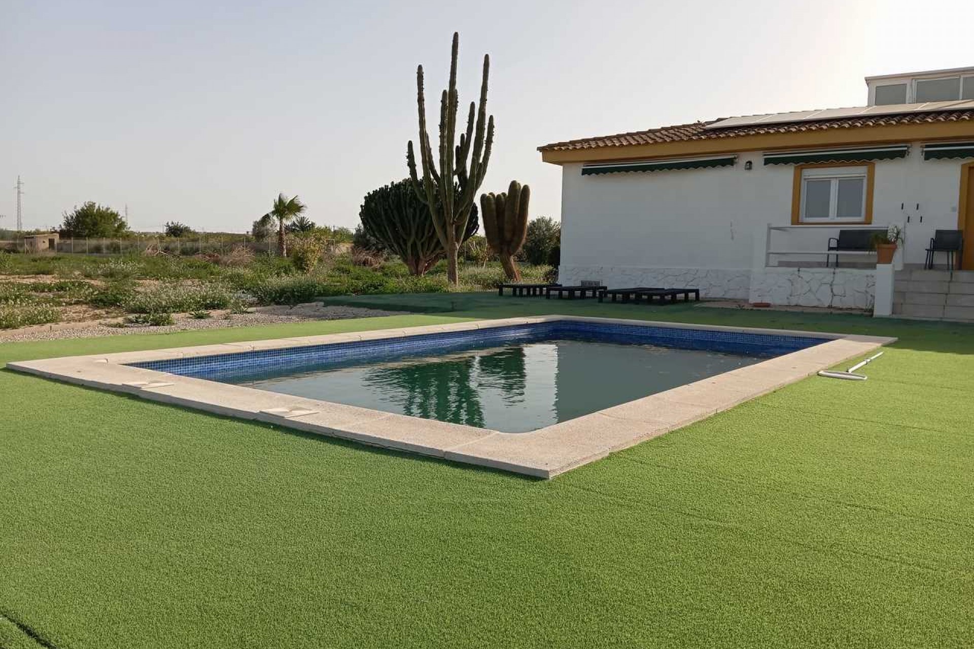 Resale - Villa -
San Miguel de Salinas - Inland