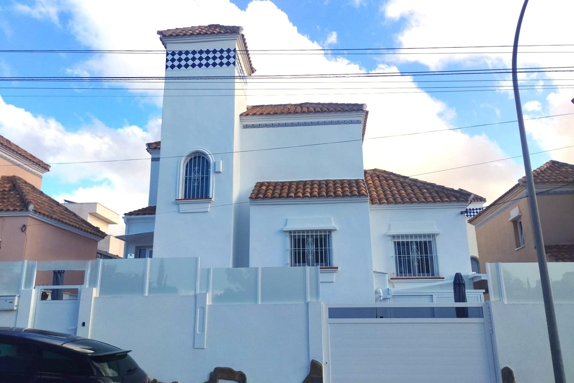Resale - Villa -
San Miguel de Salinas - Inland