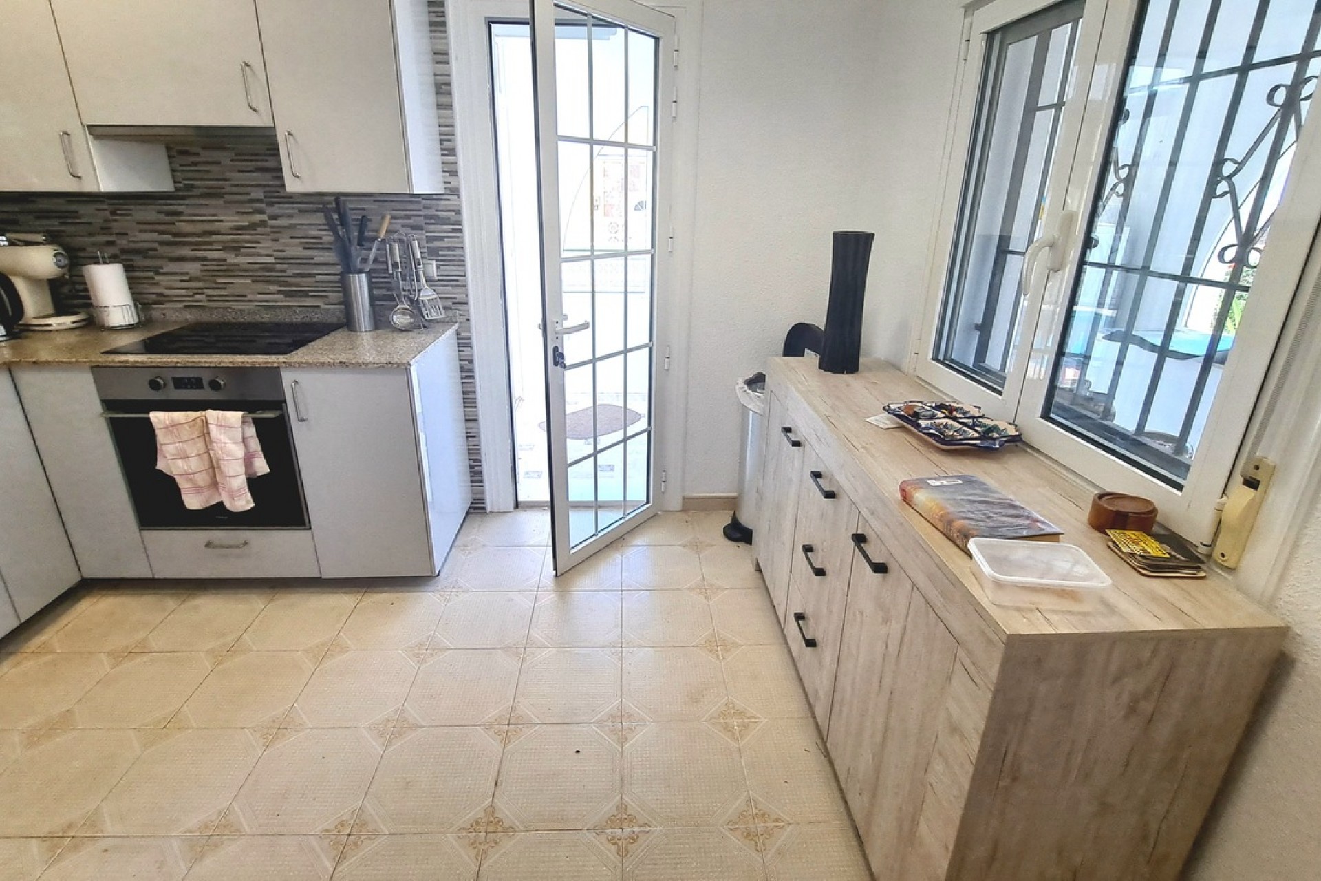 Resale - Villa -
San Miguel de Salinas - Inland
