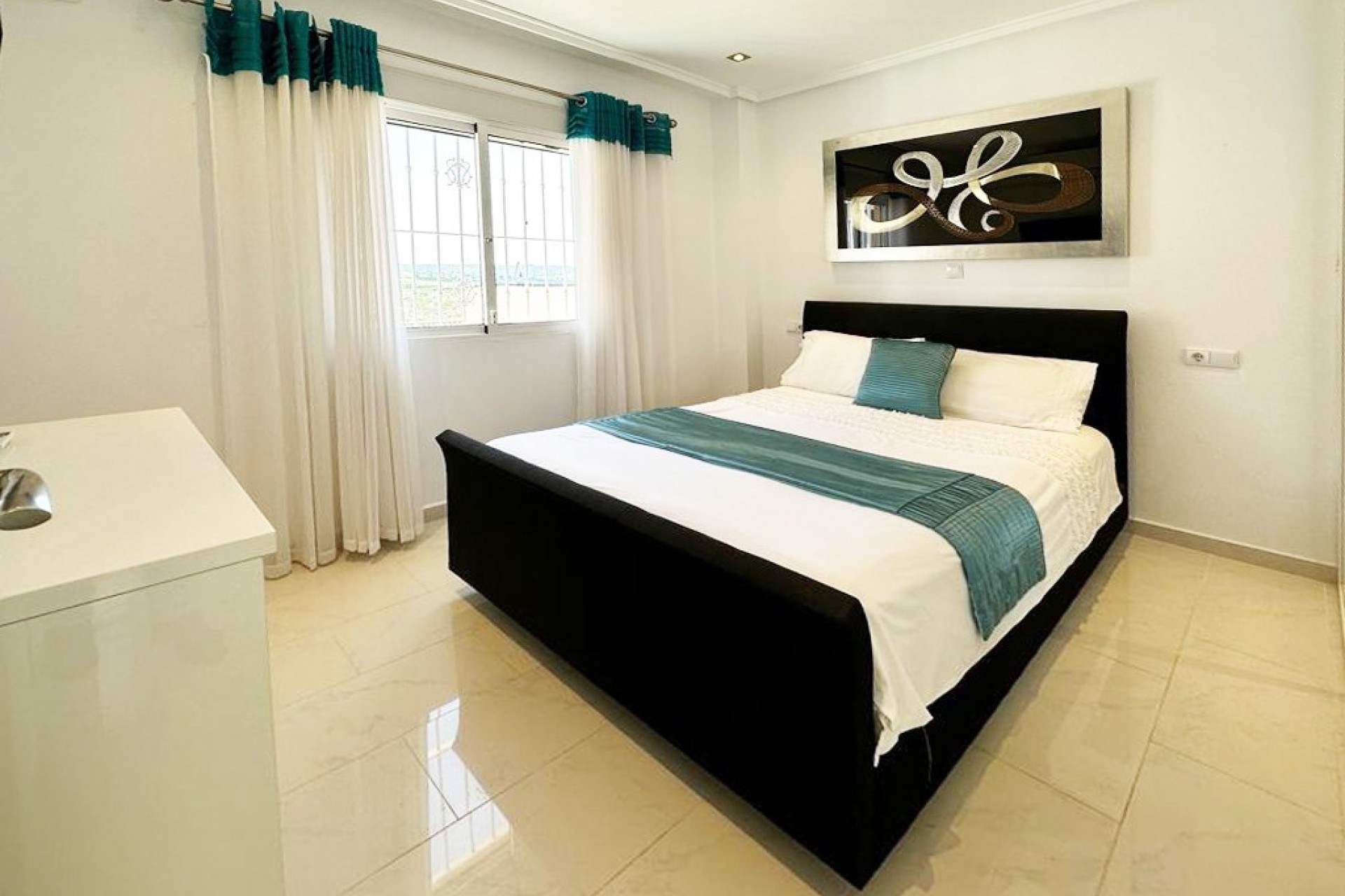 Resale - Villa -
San Miguel de Salinas - Inland
