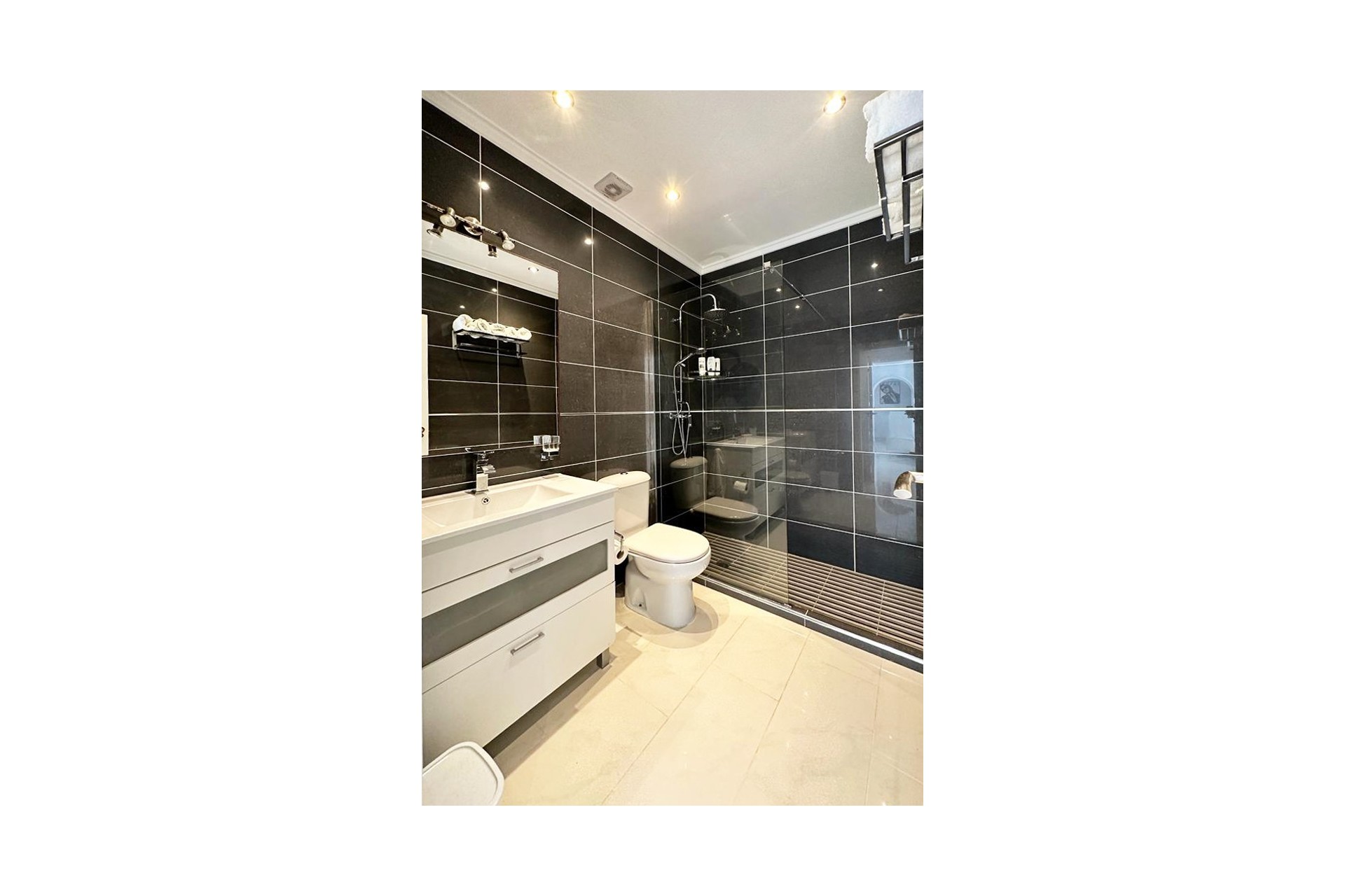 Resale - Villa -
San Miguel de Salinas - Inland