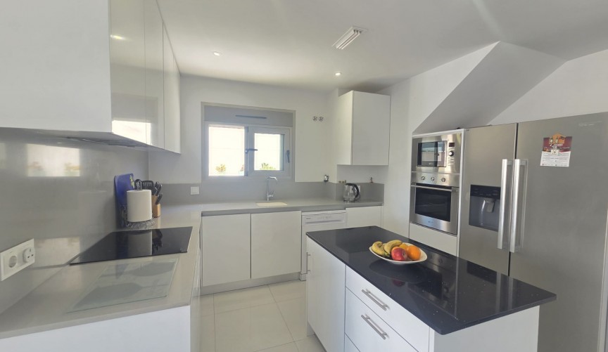 Resale - Villa -
San Miguel de Salinas - Inland