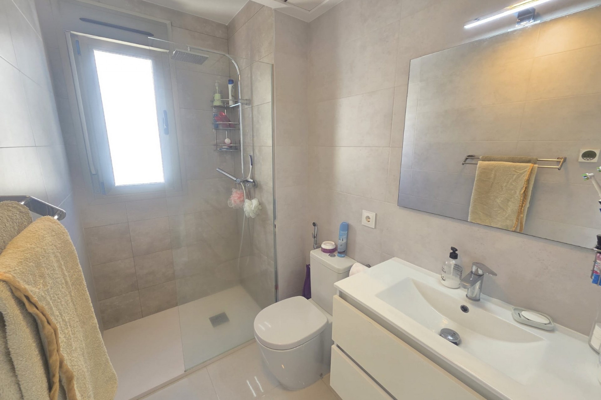 Resale - Villa -
San Miguel de Salinas - Inland