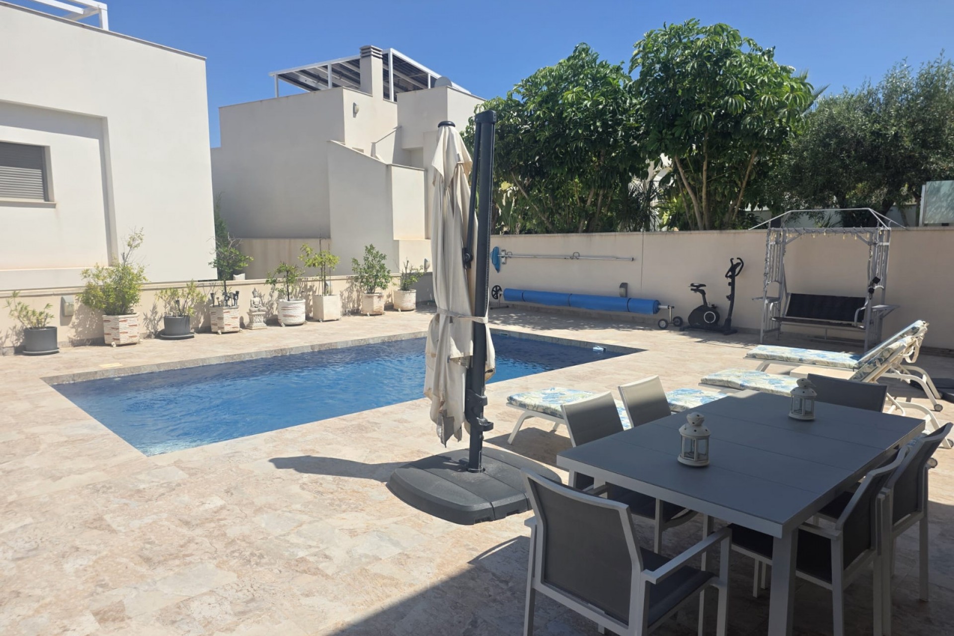 Resale - Villa -
San Miguel de Salinas - Inland