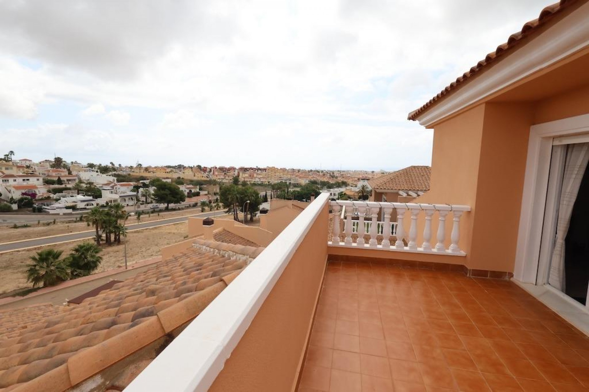 Resale - Villa -
San Miguel de Salinas - Inland