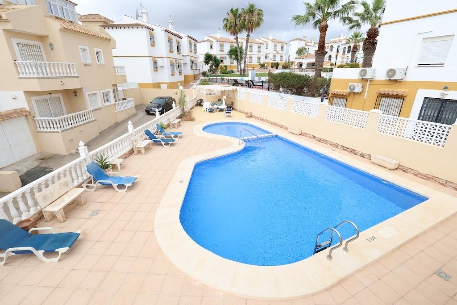 Resale - Villa -
San Miguel de Salinas - Inland