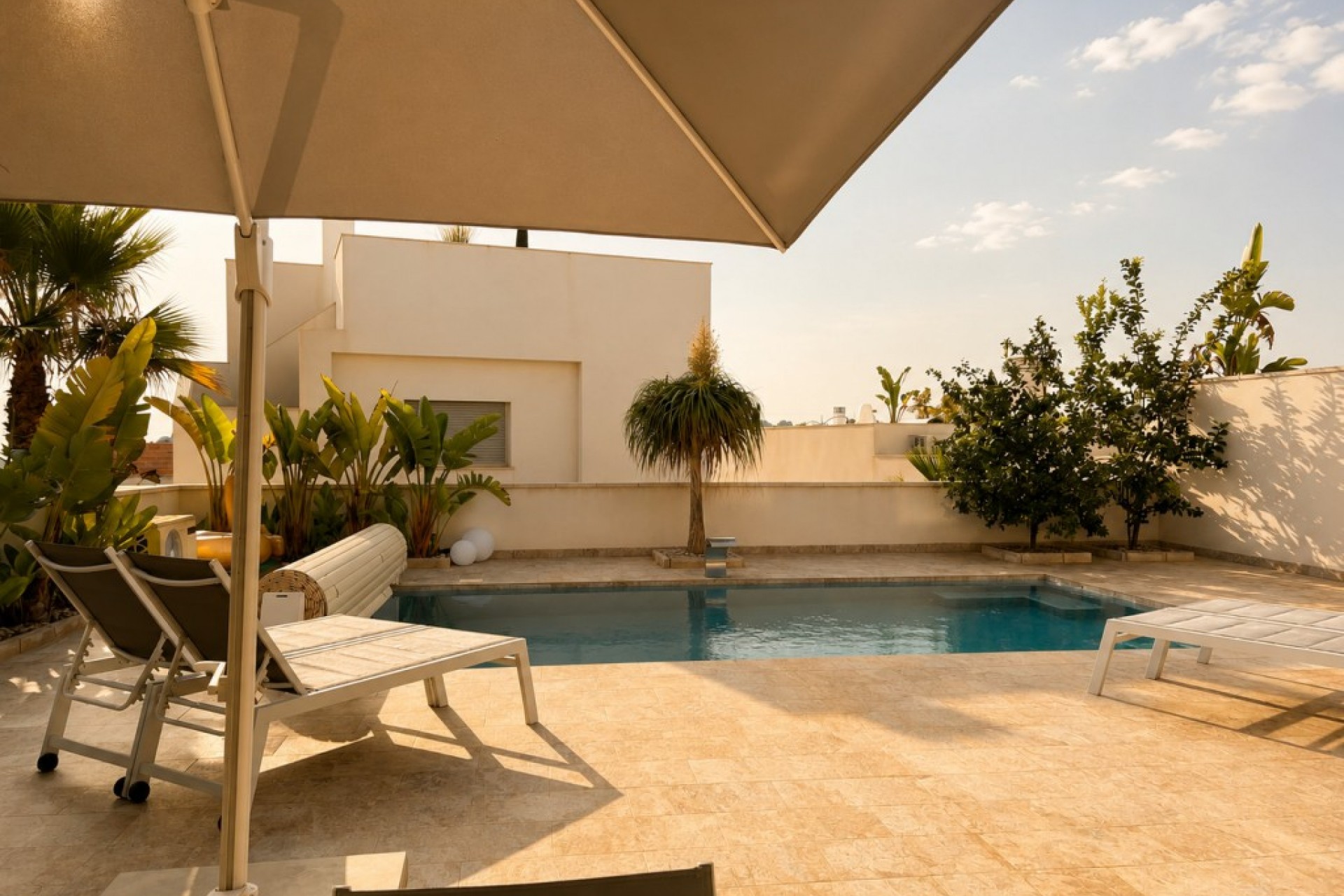 Resale - Villa -
San Miguel de Salinas - Inland
