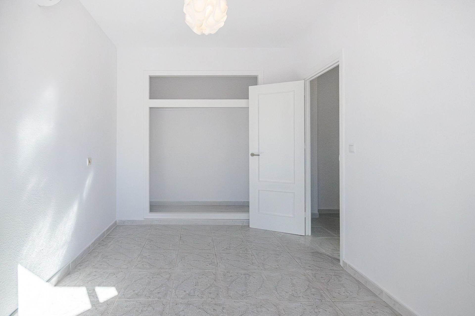 Resale - Villa -
San Miguel de Salinas - Inland