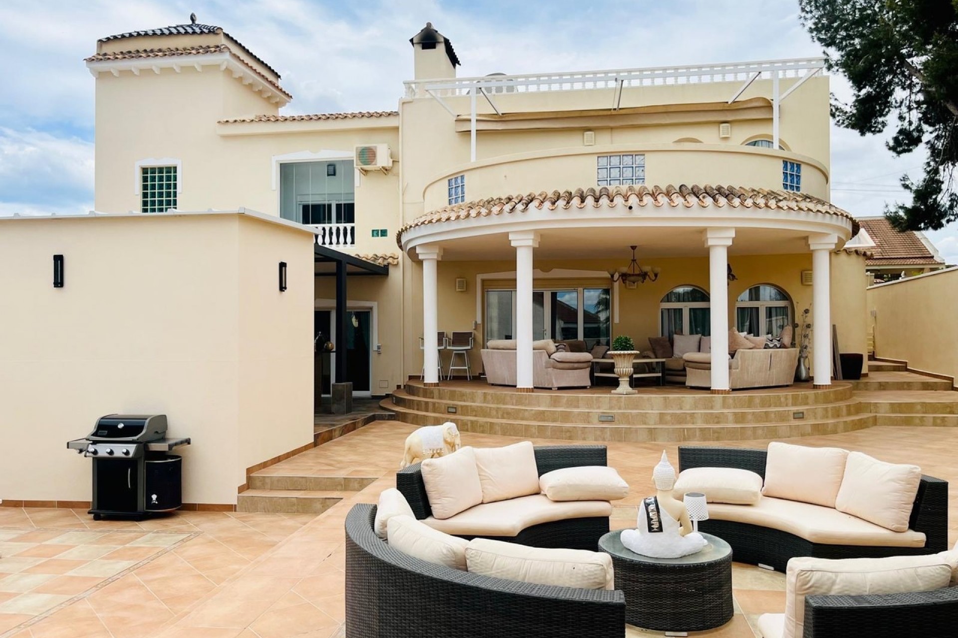Resale - Villa -
San Miguel de Salinas - Inland