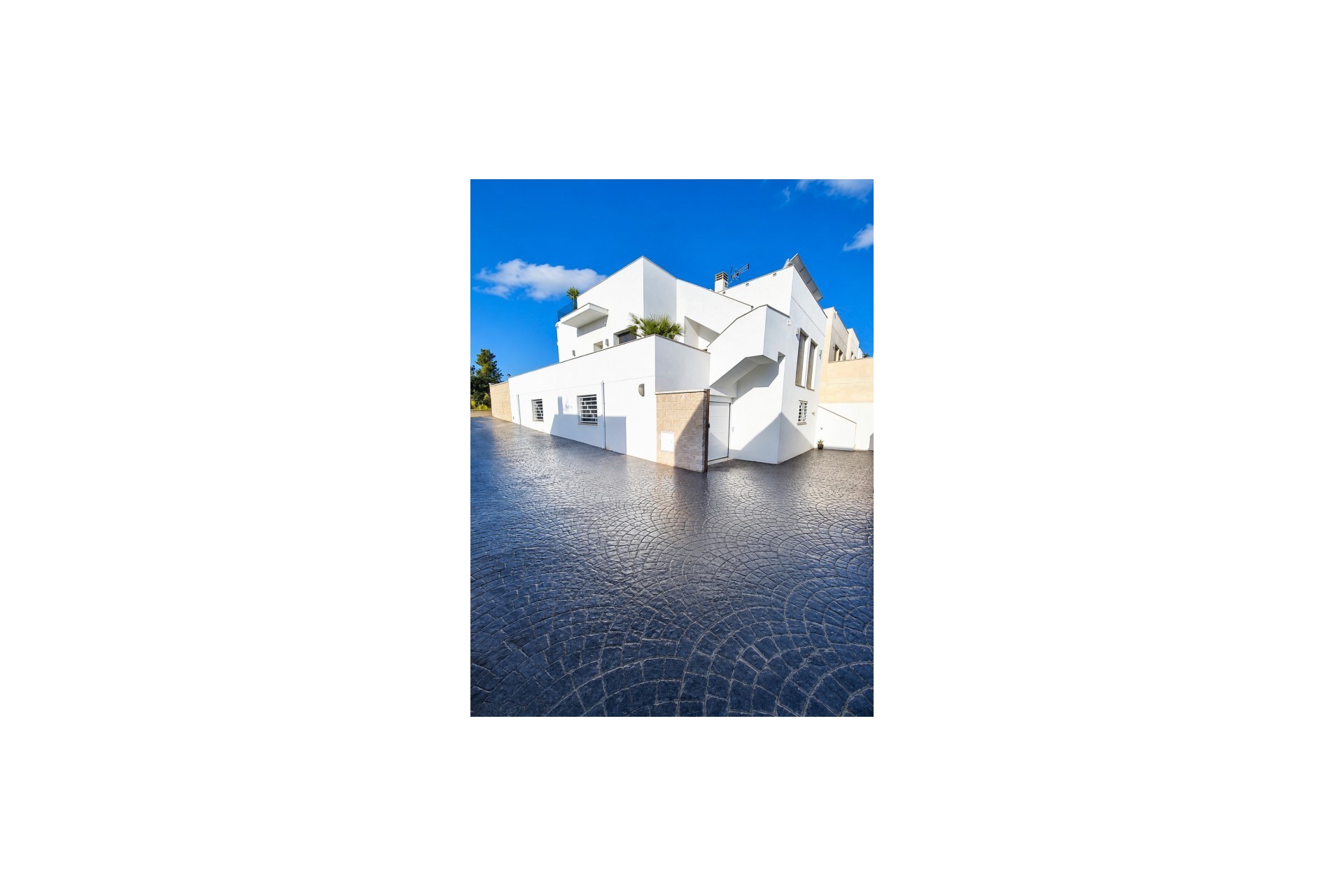 Resale - Villa -
San Miguel de Salinas - Inland