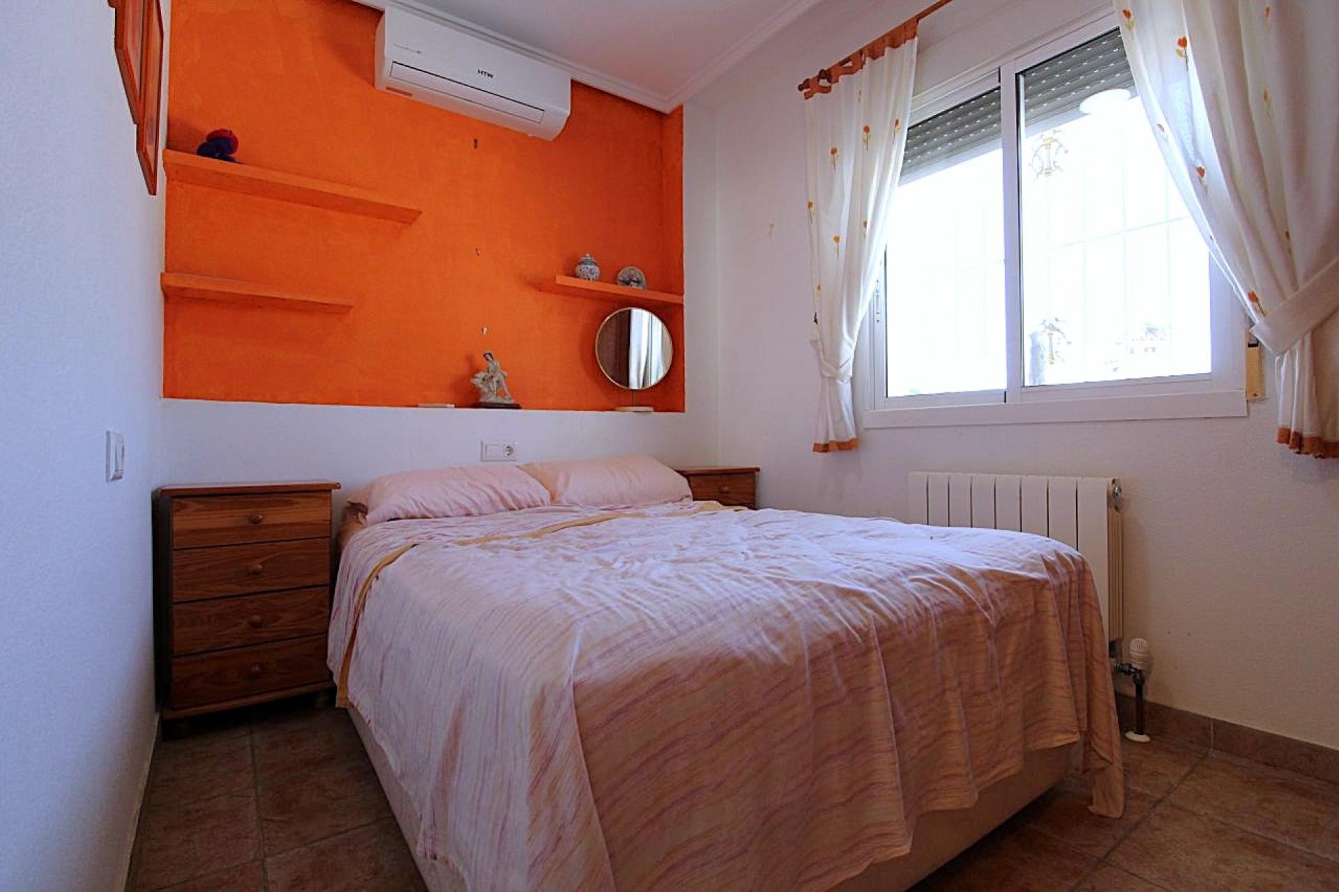 Resale - Villa -
San Miguel de Salinas - Inland