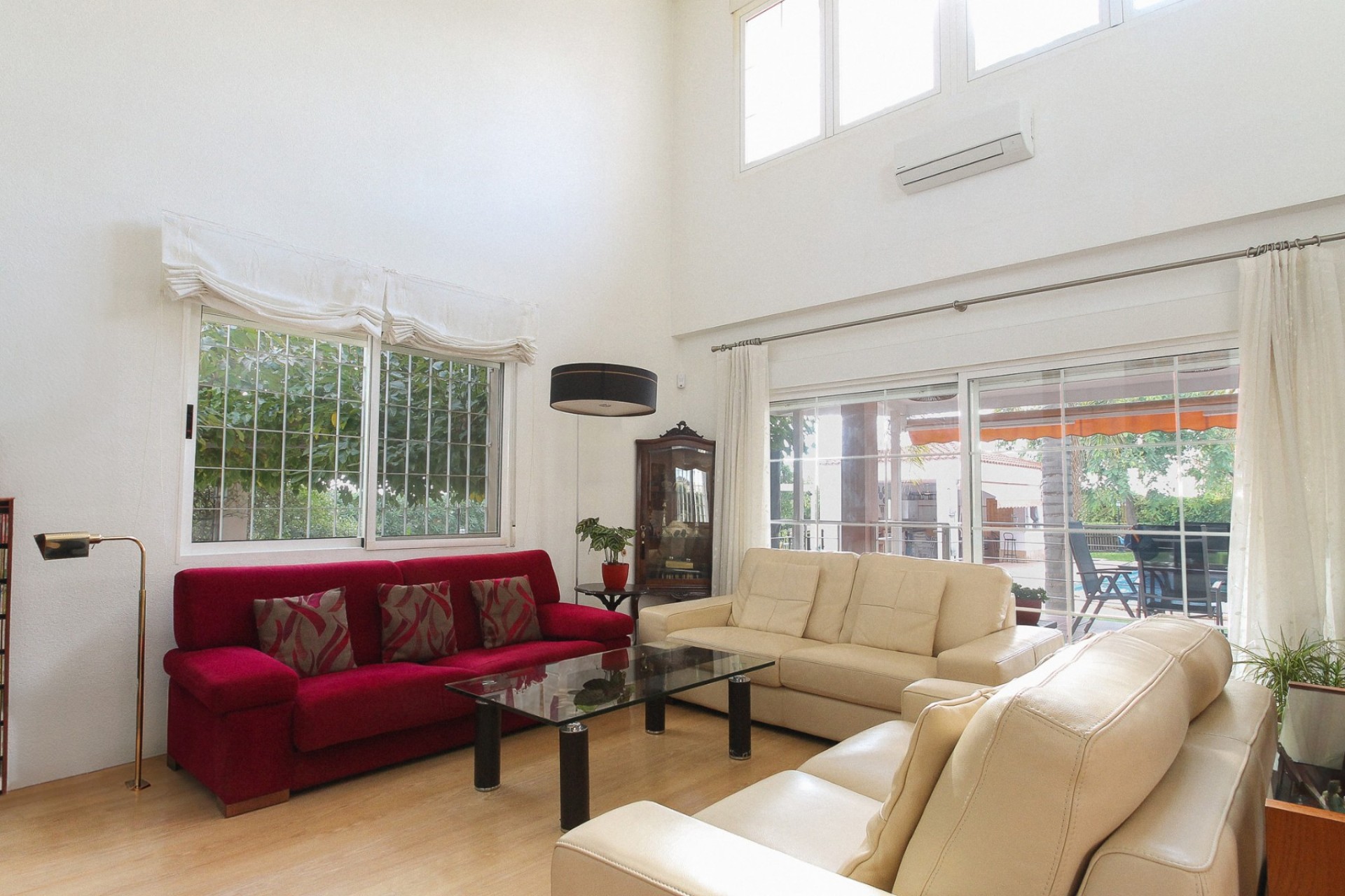 Resale - Villa -
San Vicente del Raspeig - Inland