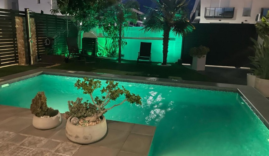 Resale - Villa -
Santa Pola - Gran Alacant