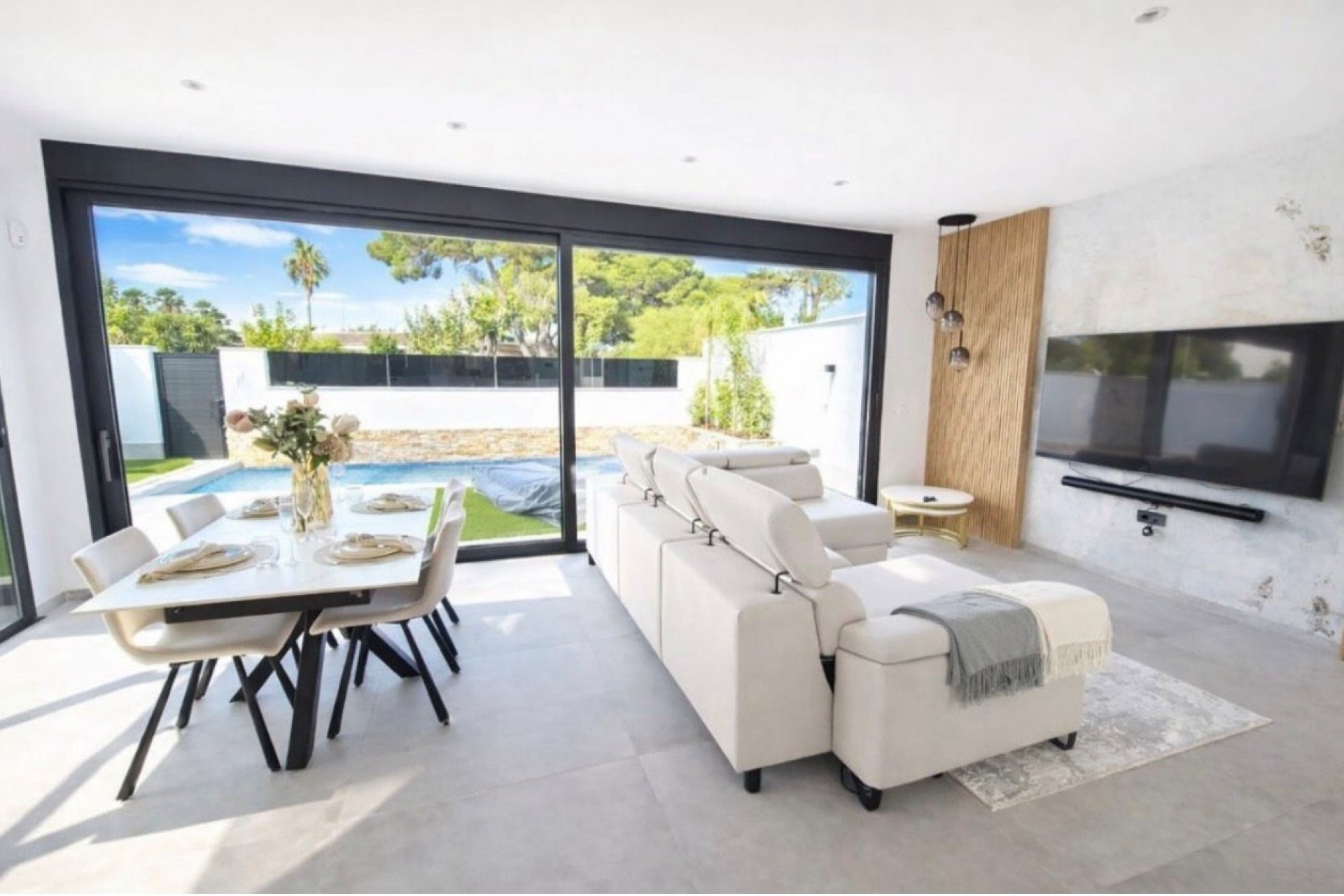 Resale - Villa -
Santiago de la Ribera - Costa Calida