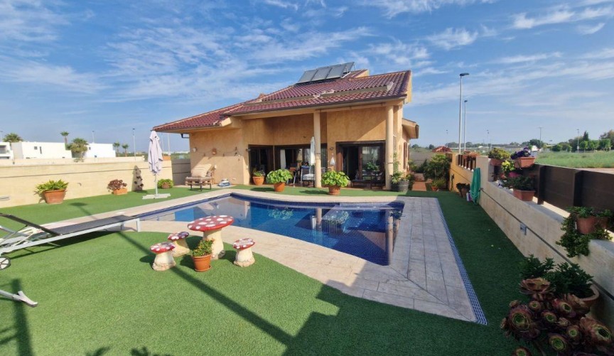 Resale - Villa -
Santiago de la Ribera - San Blas