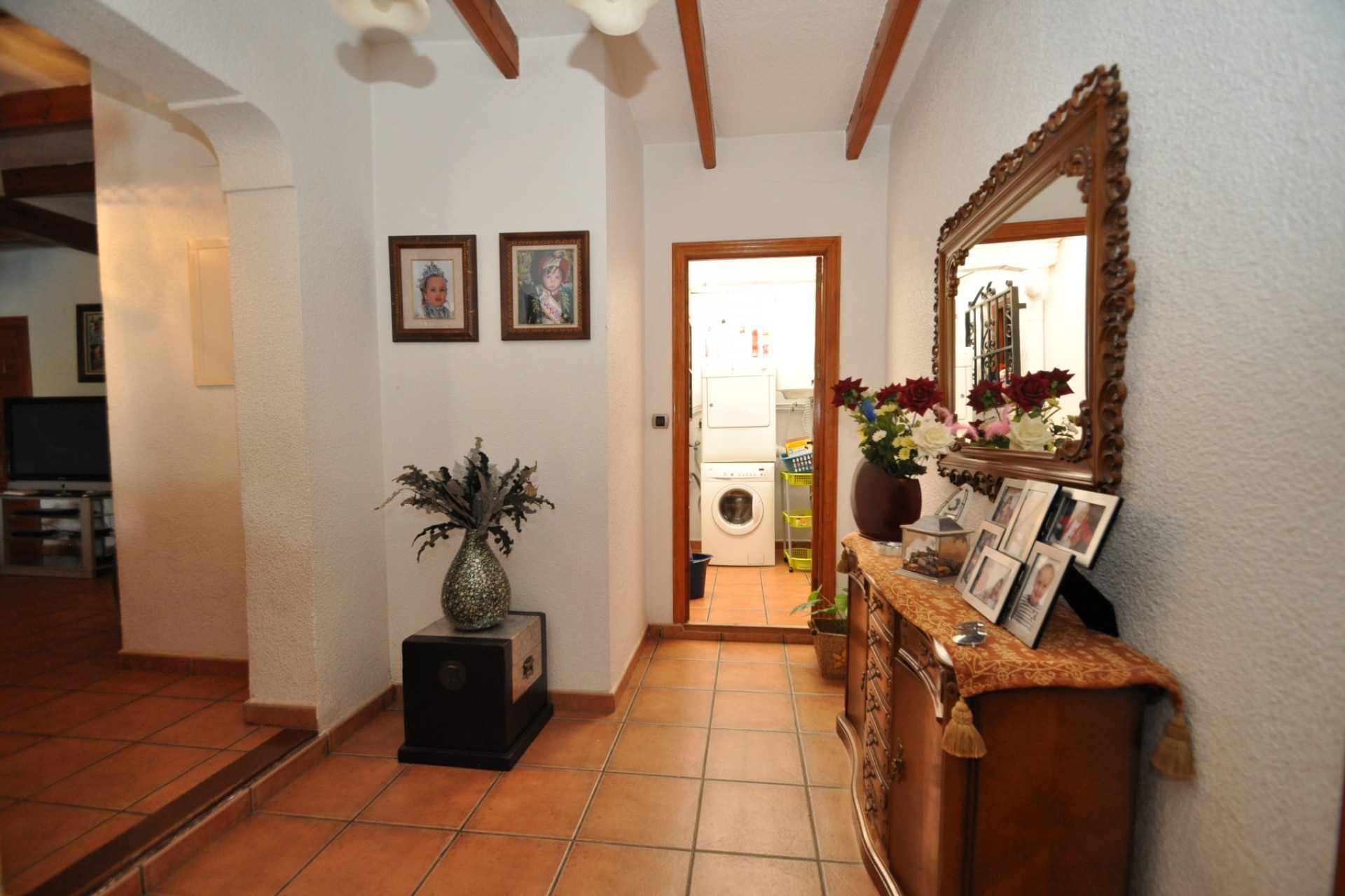 Resale - Villa -
Sax - Inland