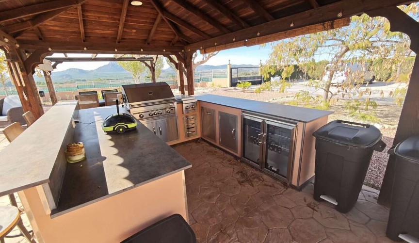 Resale - Villa -
Sax - Inland