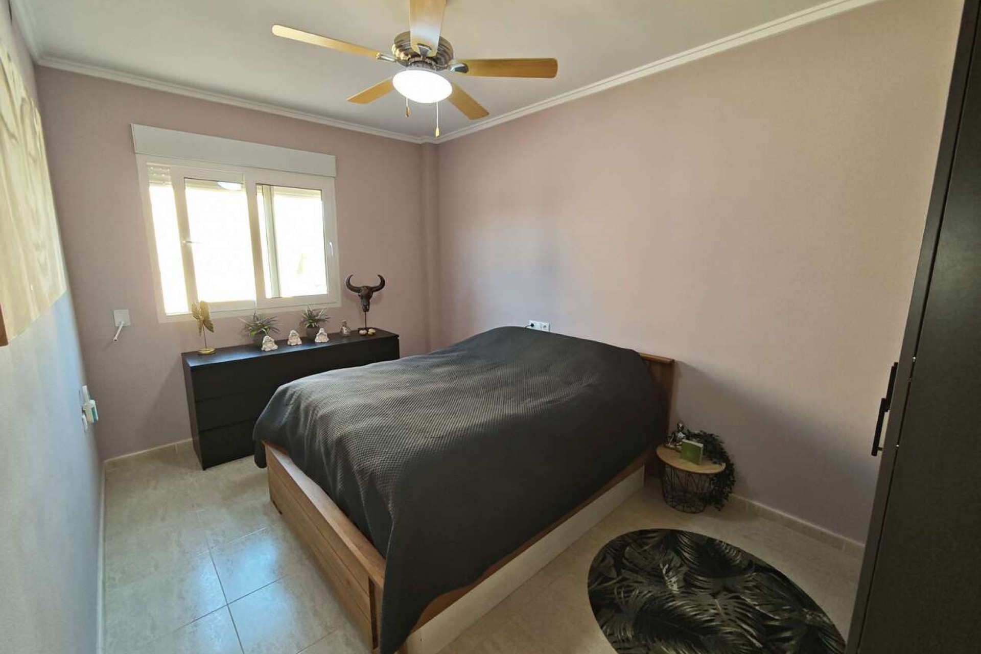 Resale - Villa -
Sax - Inland