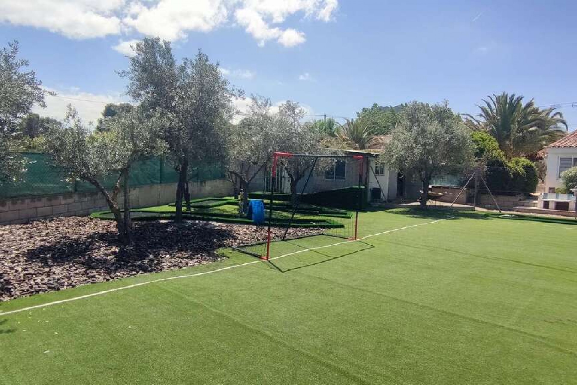 Resale - Villa -
Sax - Inland