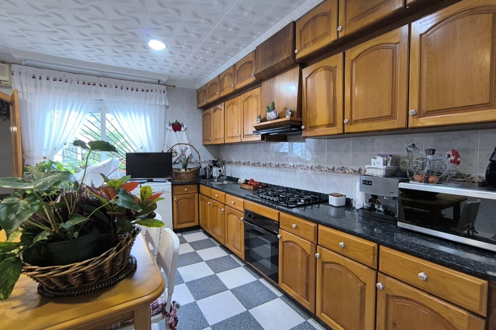 Resale - Villa -
Sax - Inland