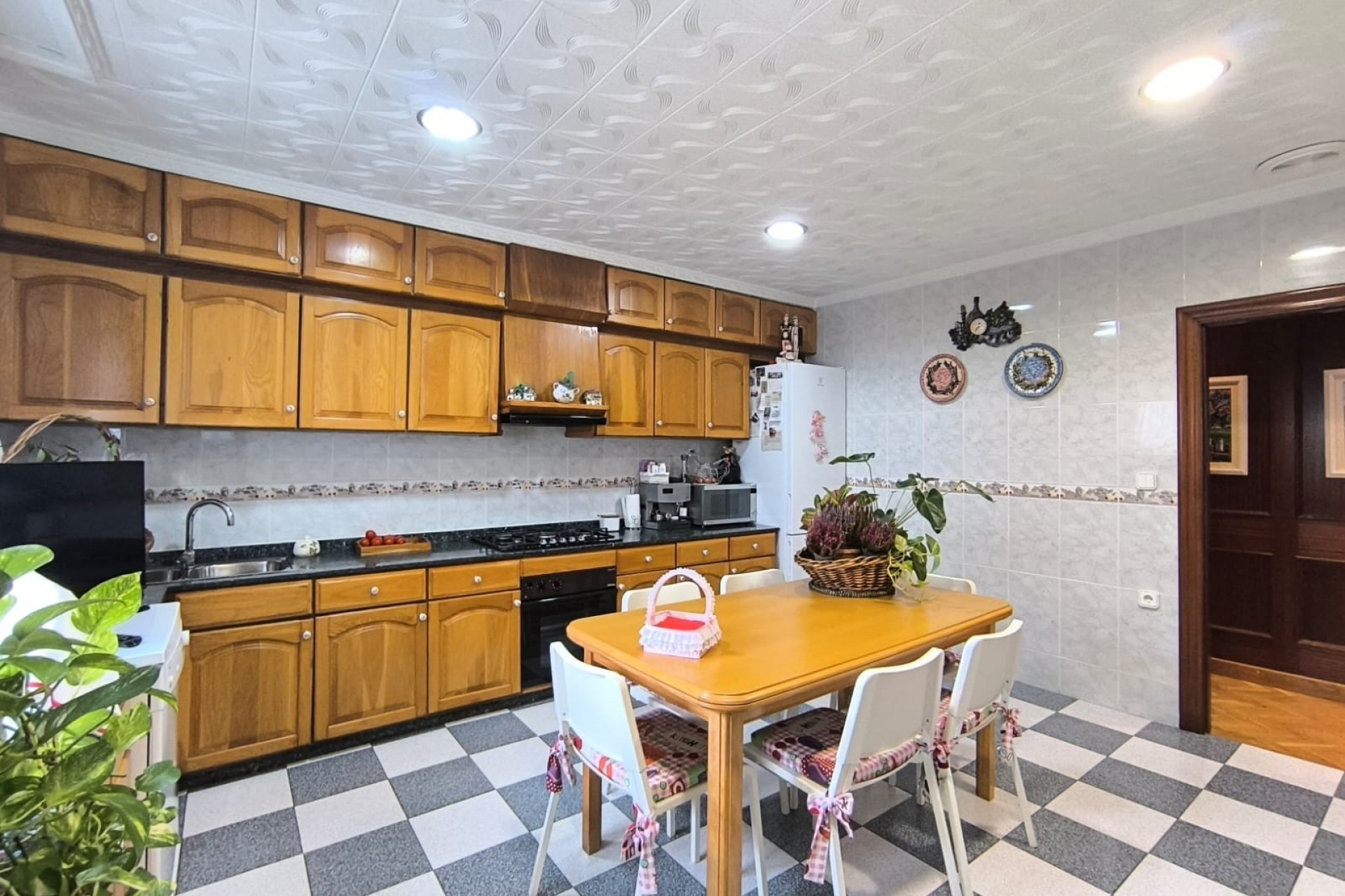 Resale - Villa -
Sax - Inland