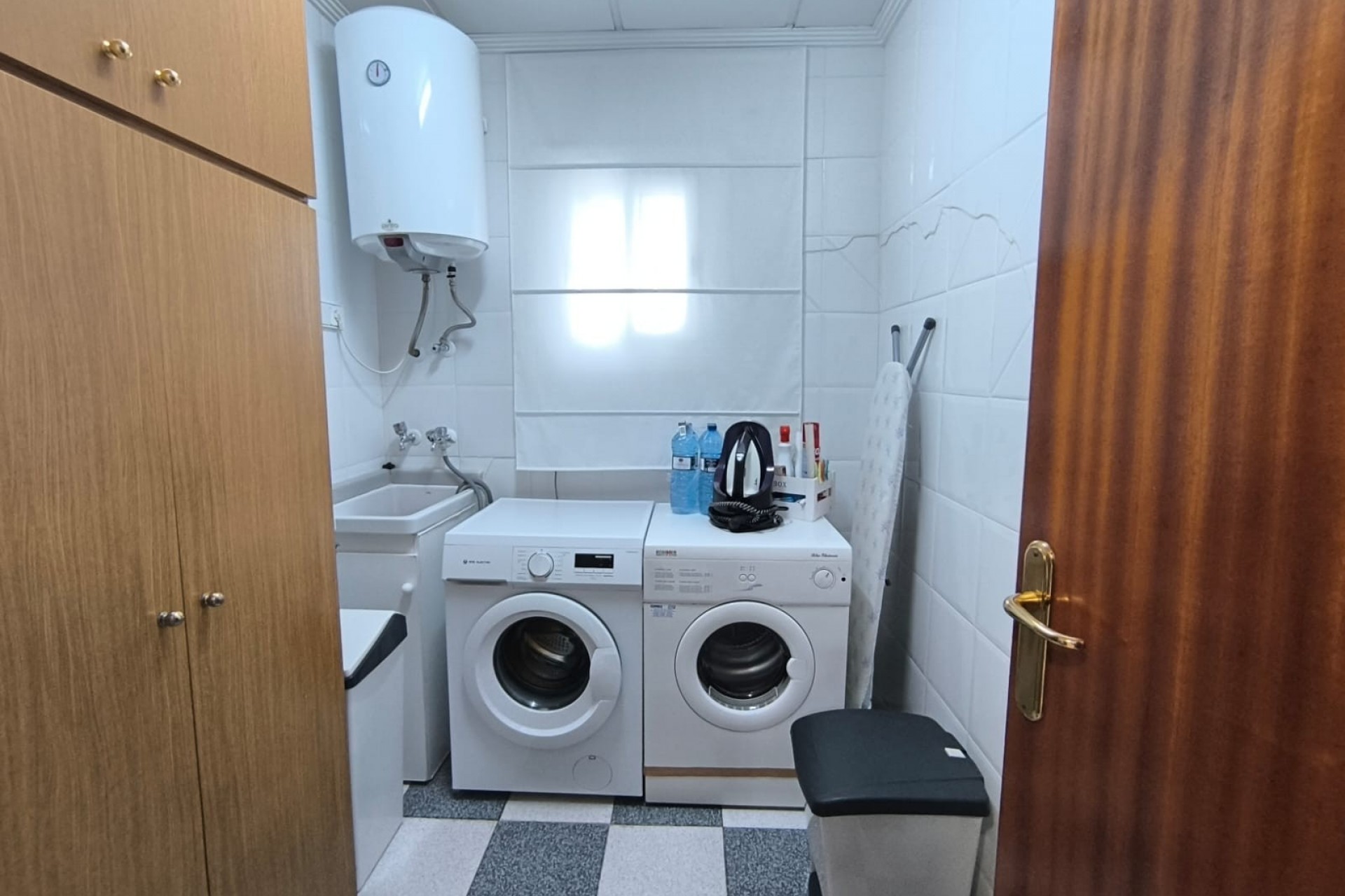 Resale - Villa -
Sax - Inland