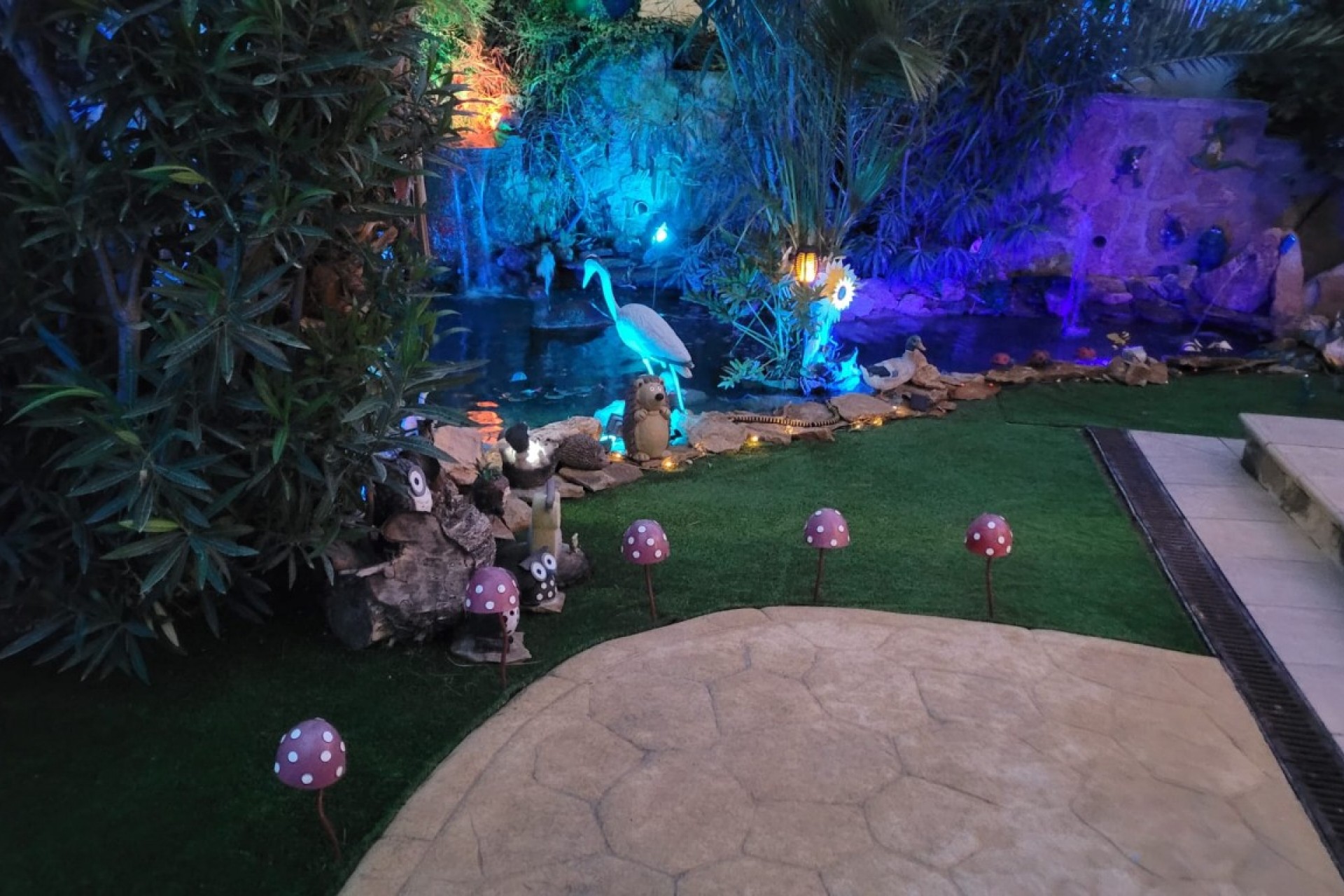 Resale - Villa -
Sierra Cortina - Inland