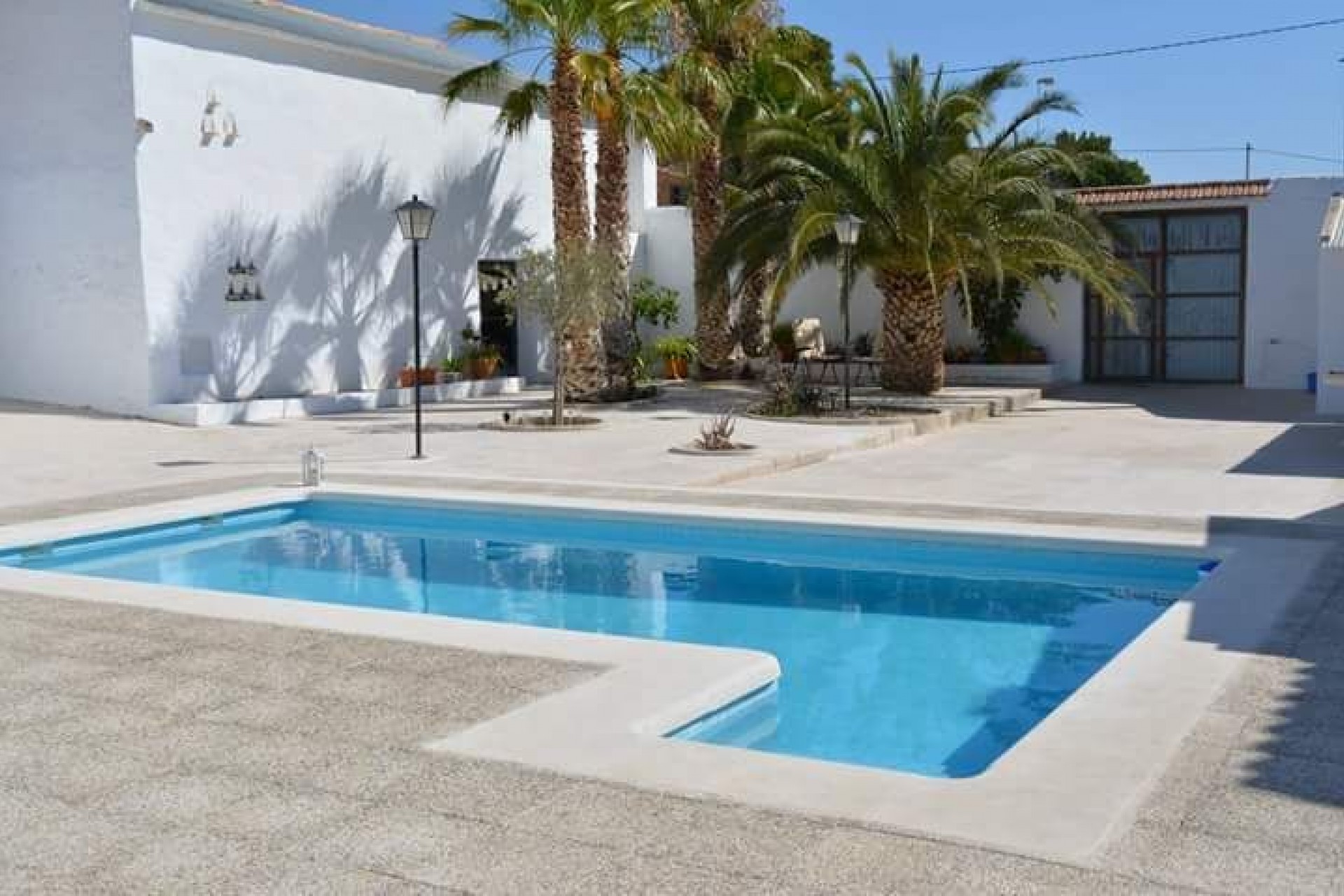 Resale - Villa -
Torre Del Rico - Inland