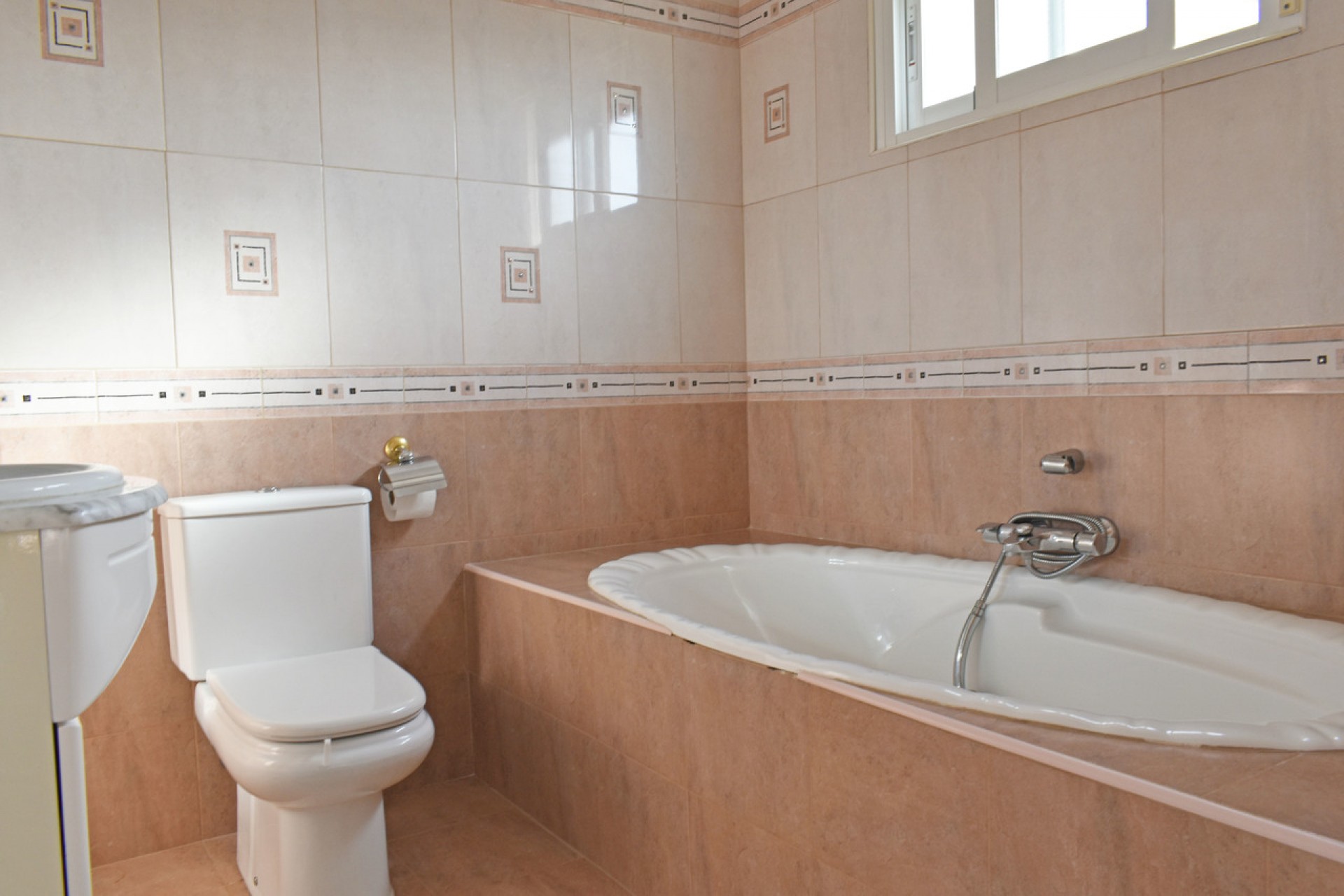 Resale - Villa -
Torremendo - Costa Blanca