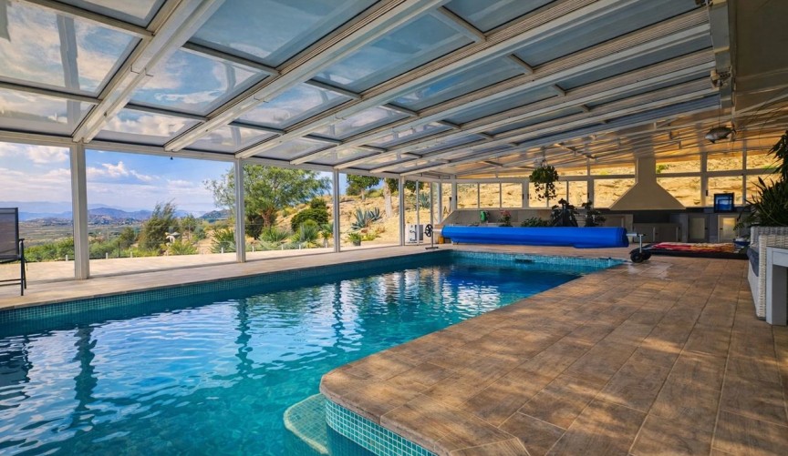 Resale - Villa -
Torremendo - Costa Blanca