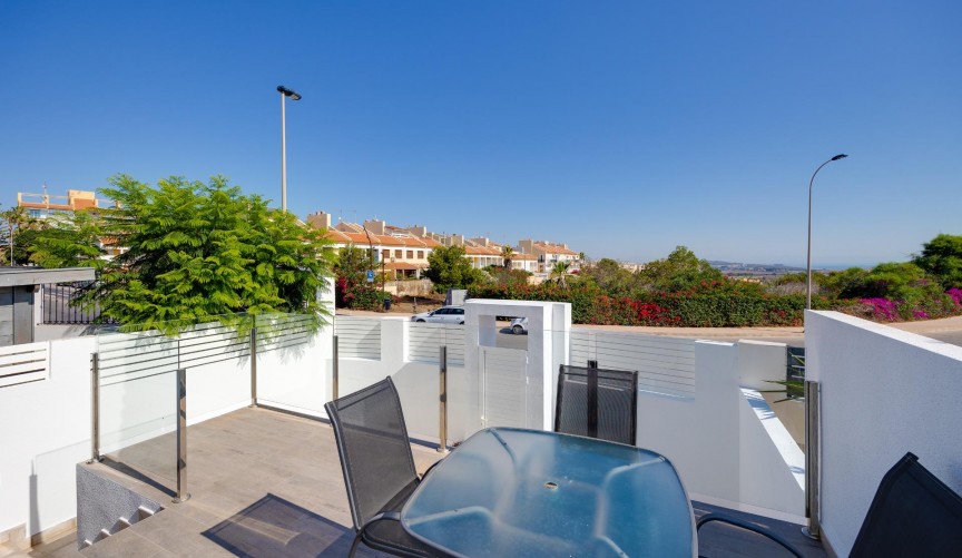 Resale - Villa -
Torrevieja - aguas nuevas