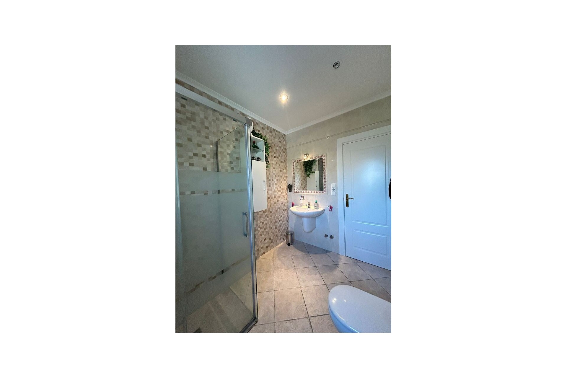 Resale - Villa -
Torrevieja - aguas nuevas