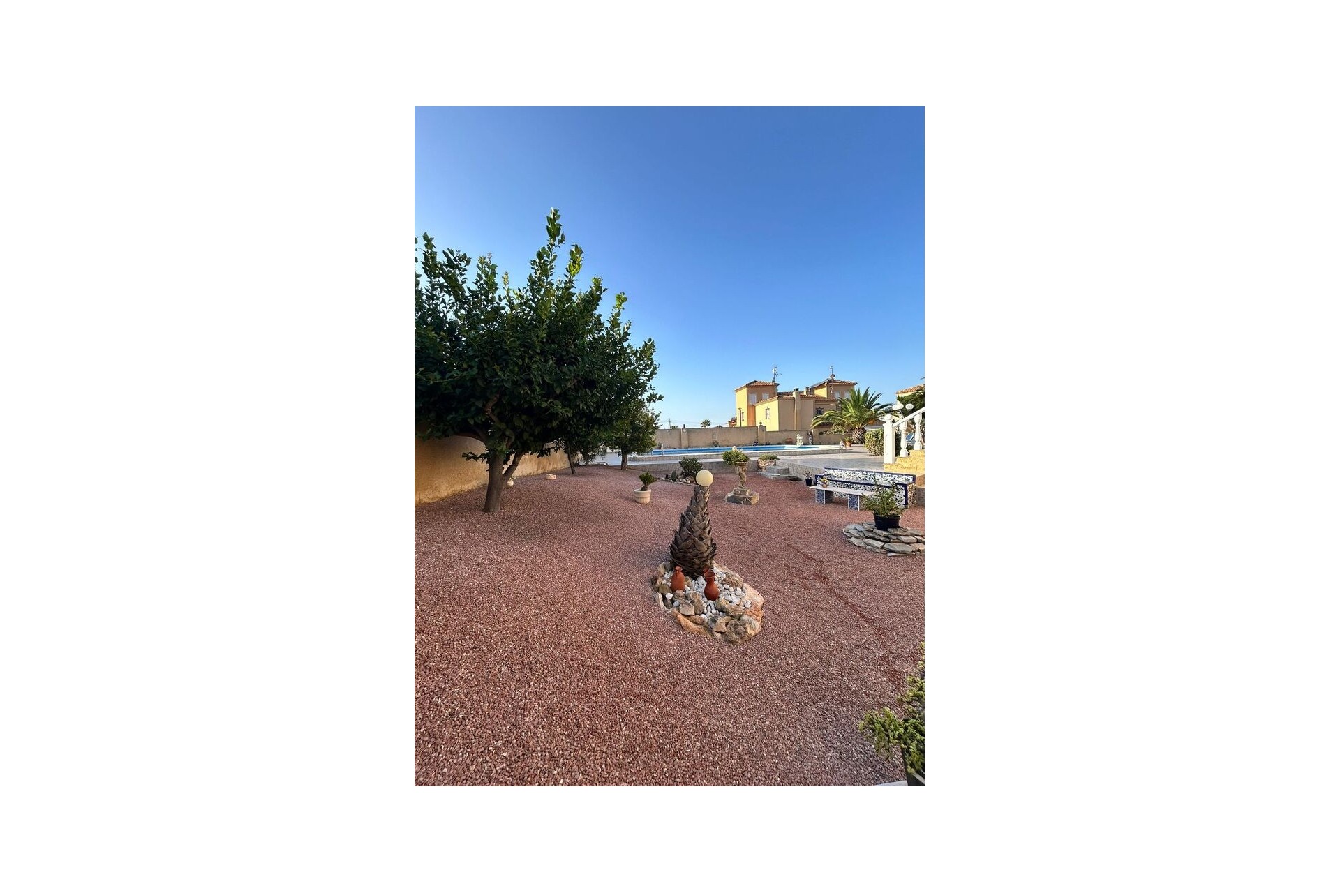 Resale - Villa -
Torrevieja - aguas nuevas