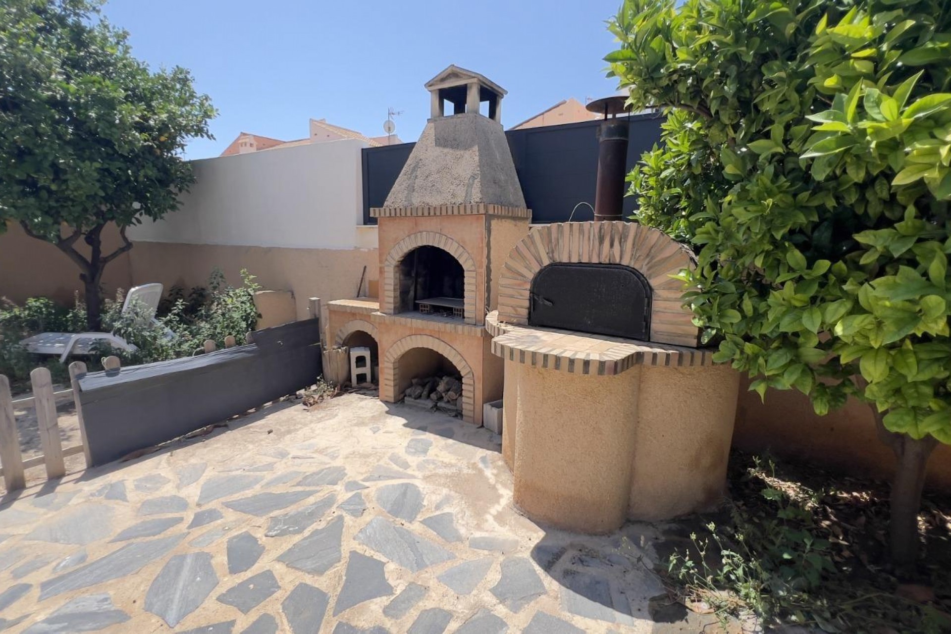 Resale - Villa -
Torrevieja - aguas nuevas