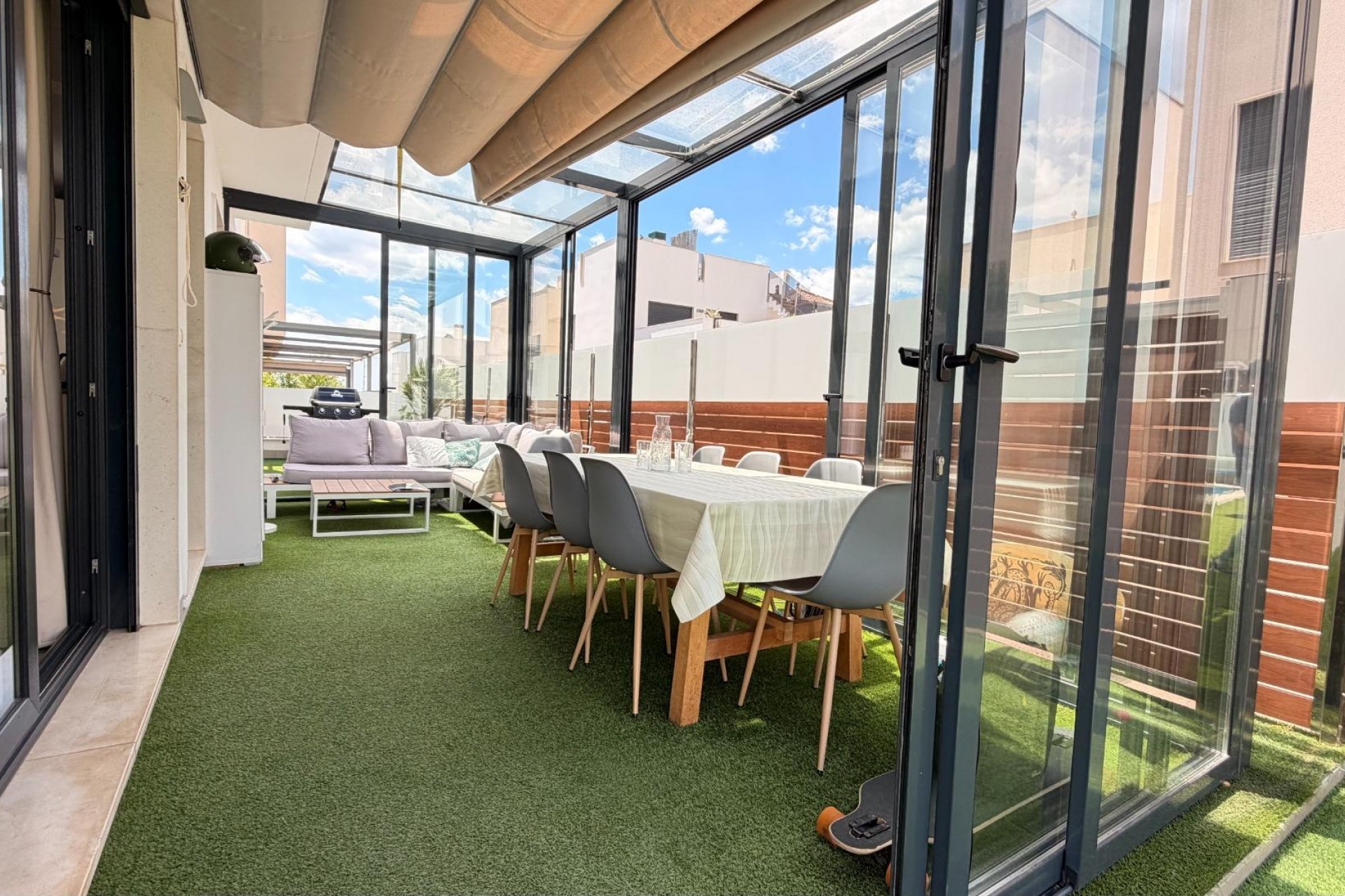 Resale - Villa -
Torrevieja - aguas nuevas